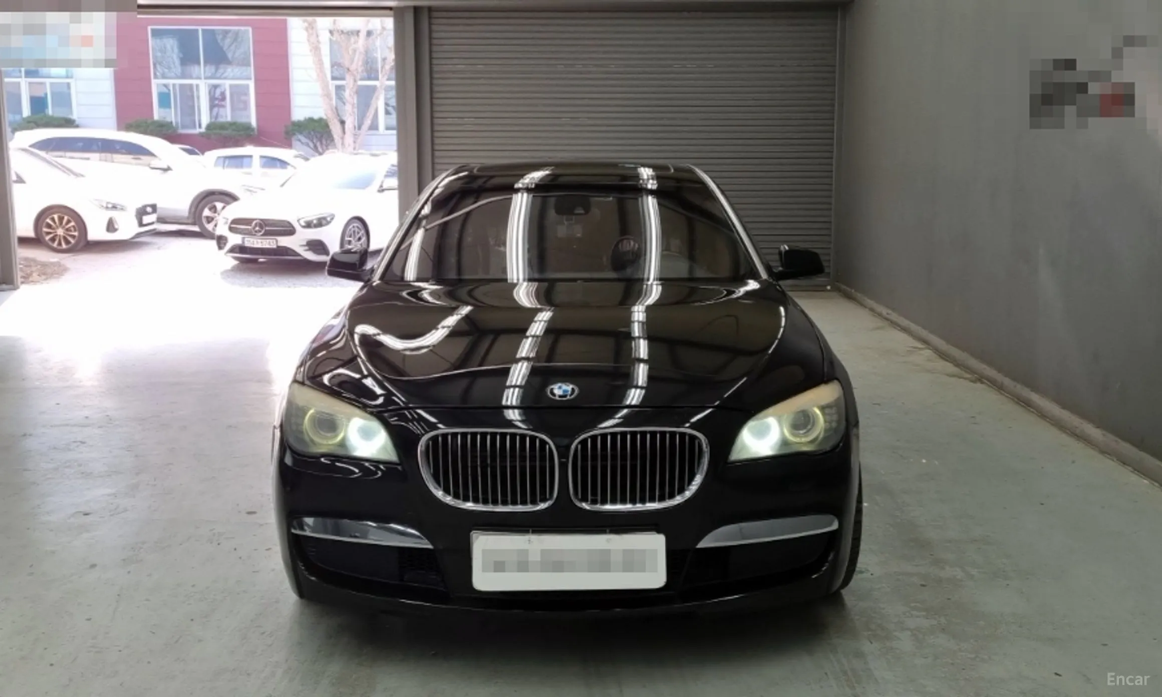 BMW 7 Series (F01)