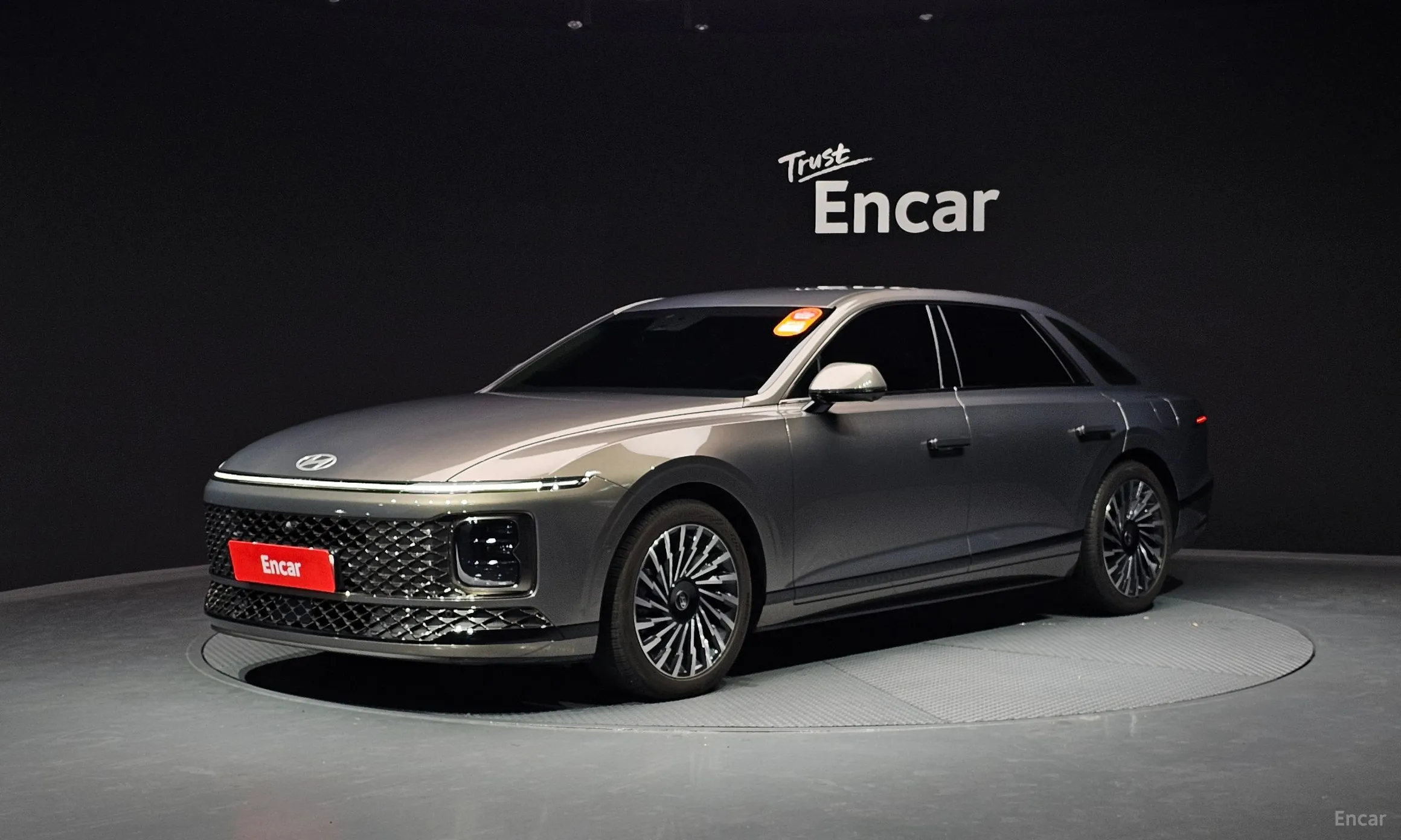 Hyundai Grandeur (GN7)