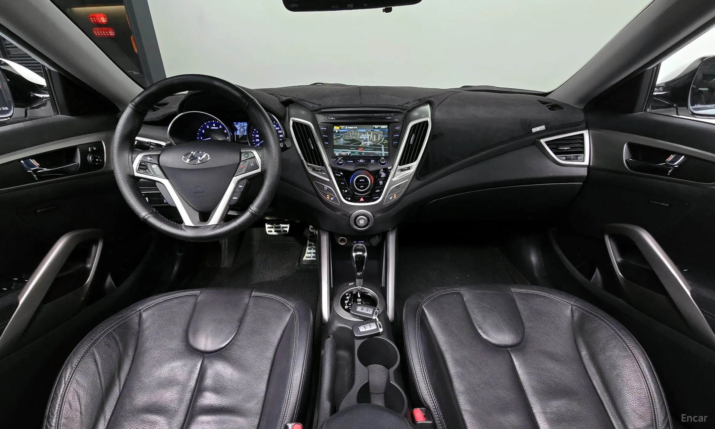 Hyundai Veloster превью 4