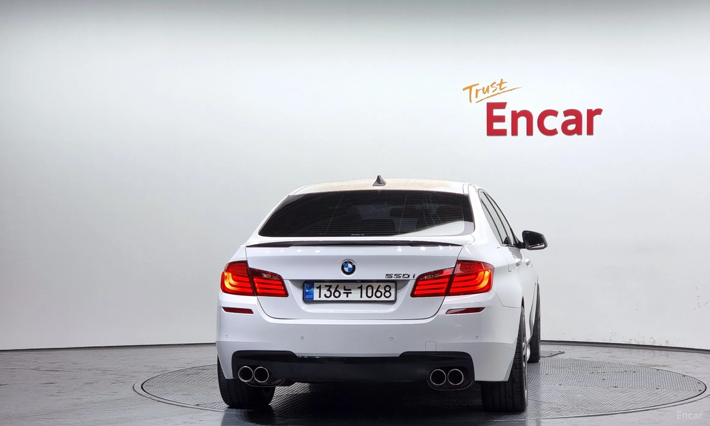 BMW 5 Series (F10) превью 3