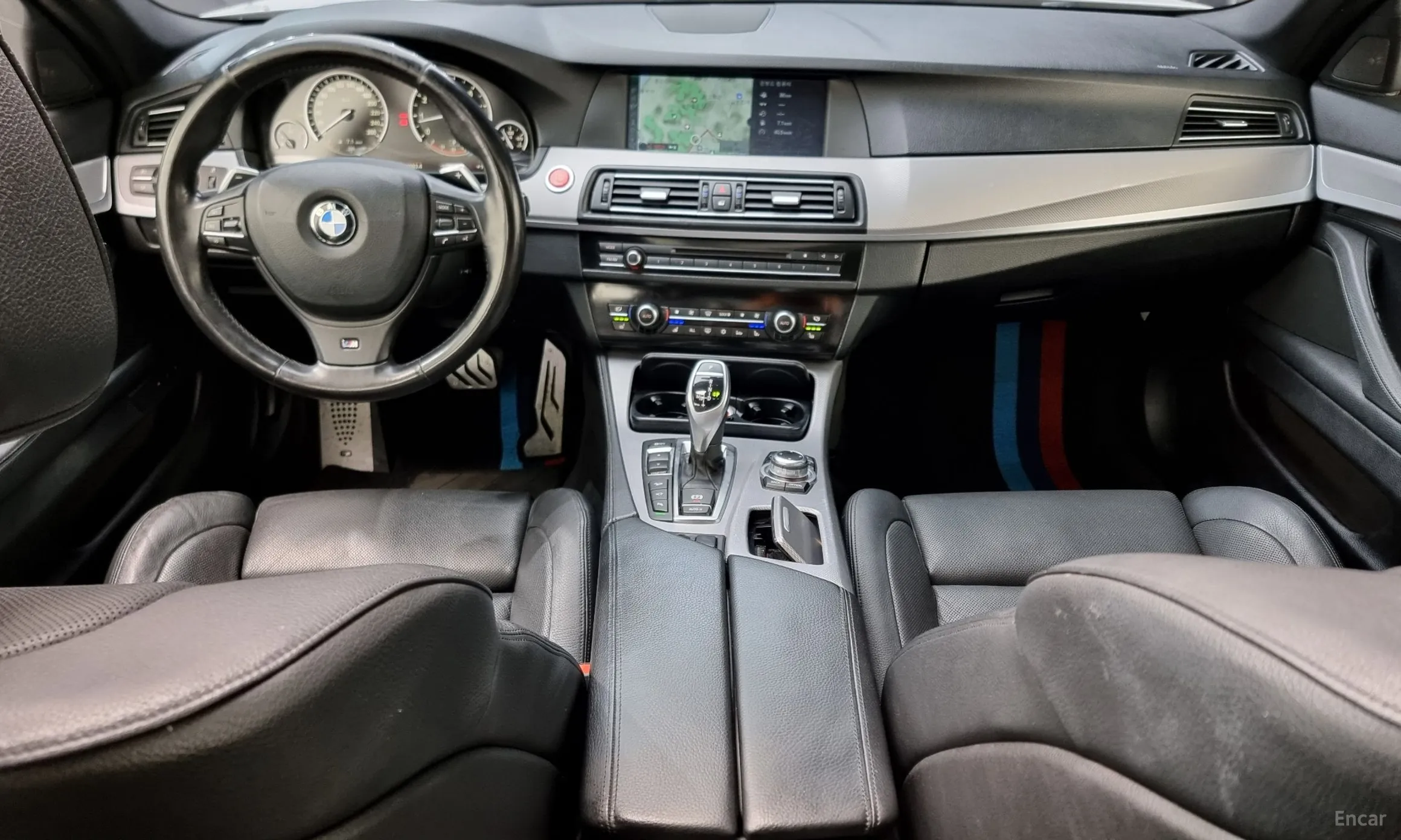BMW 5 Series (F10) превью 4