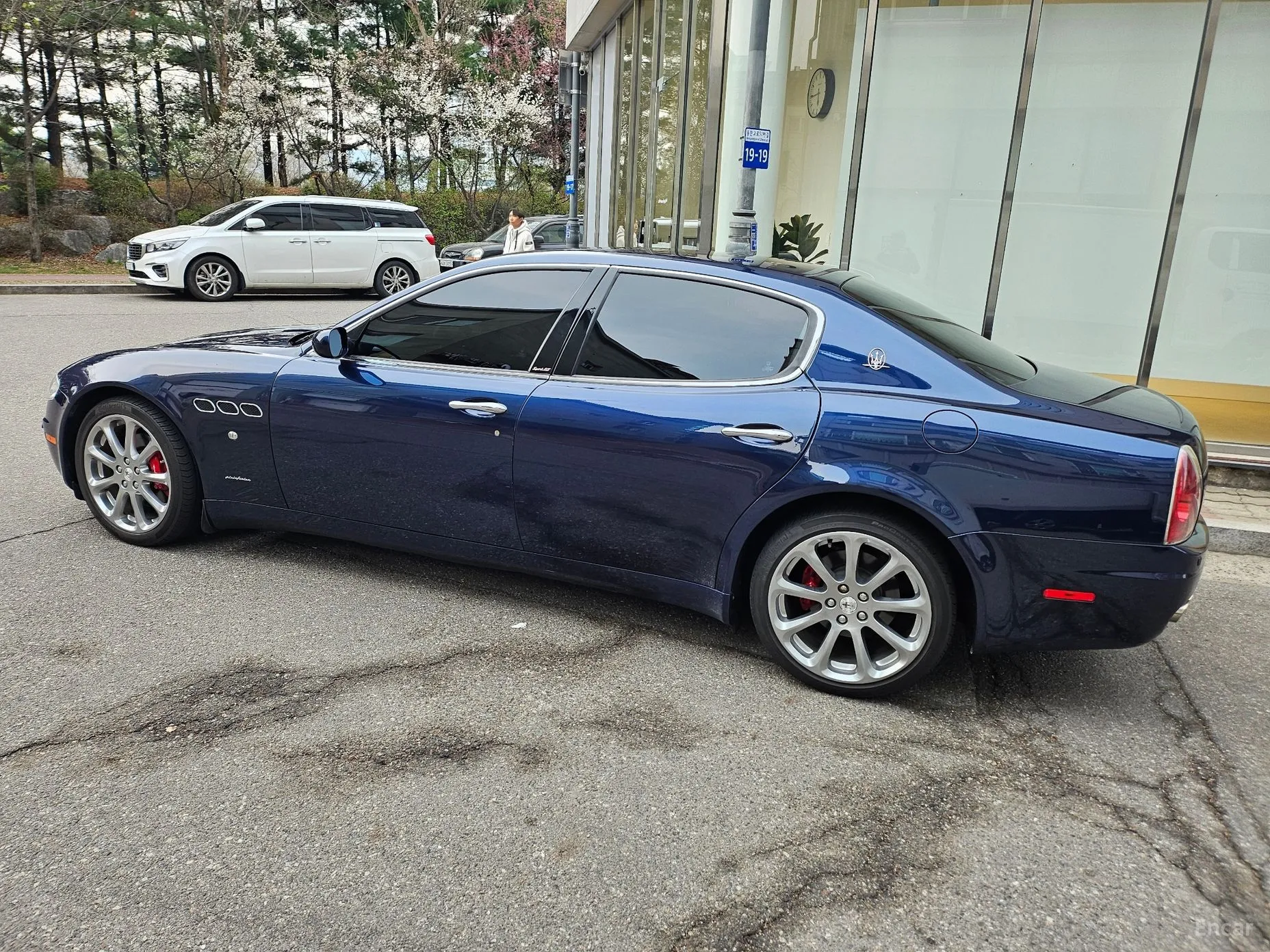 Maserati Quattroporte превью 8