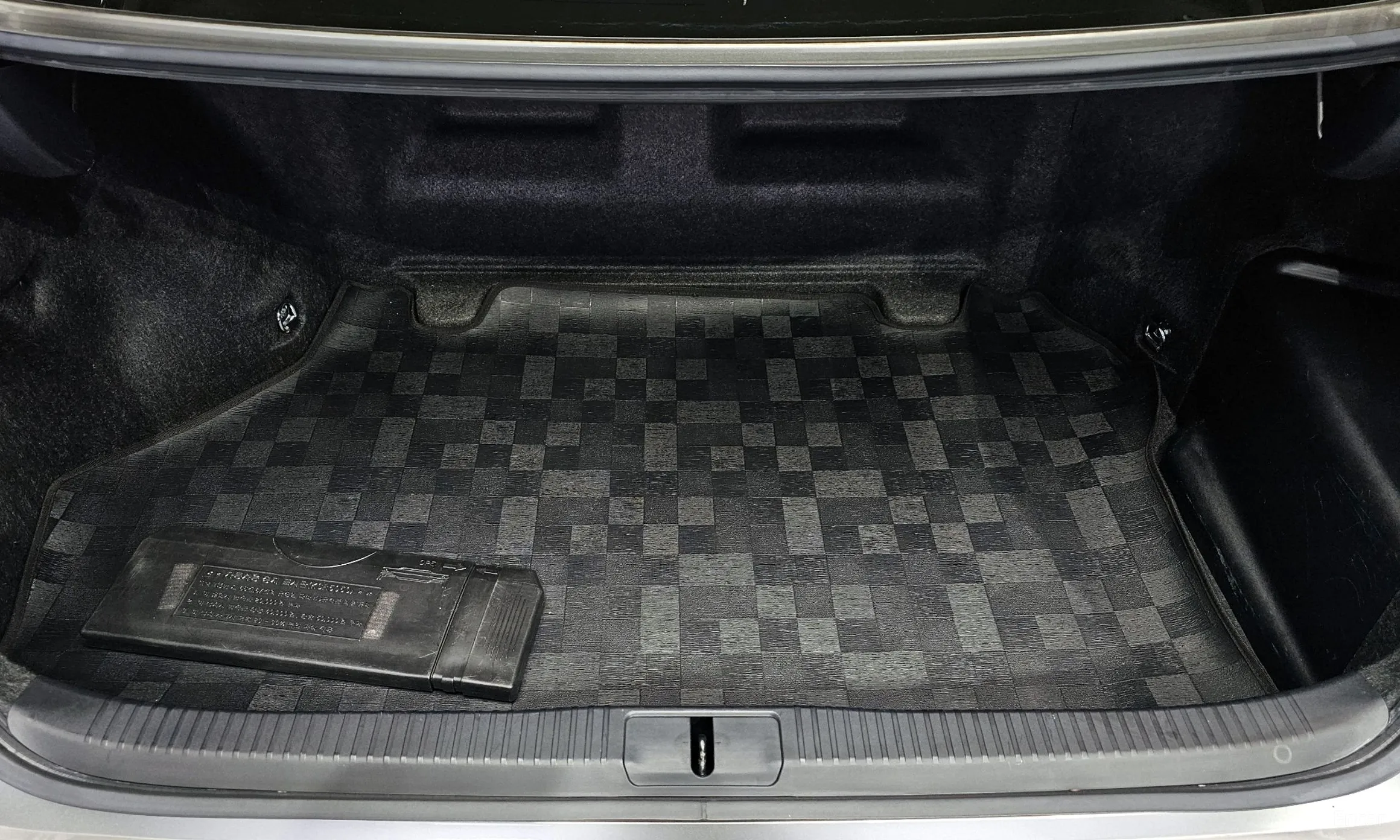Lexus New ES300h превью 20