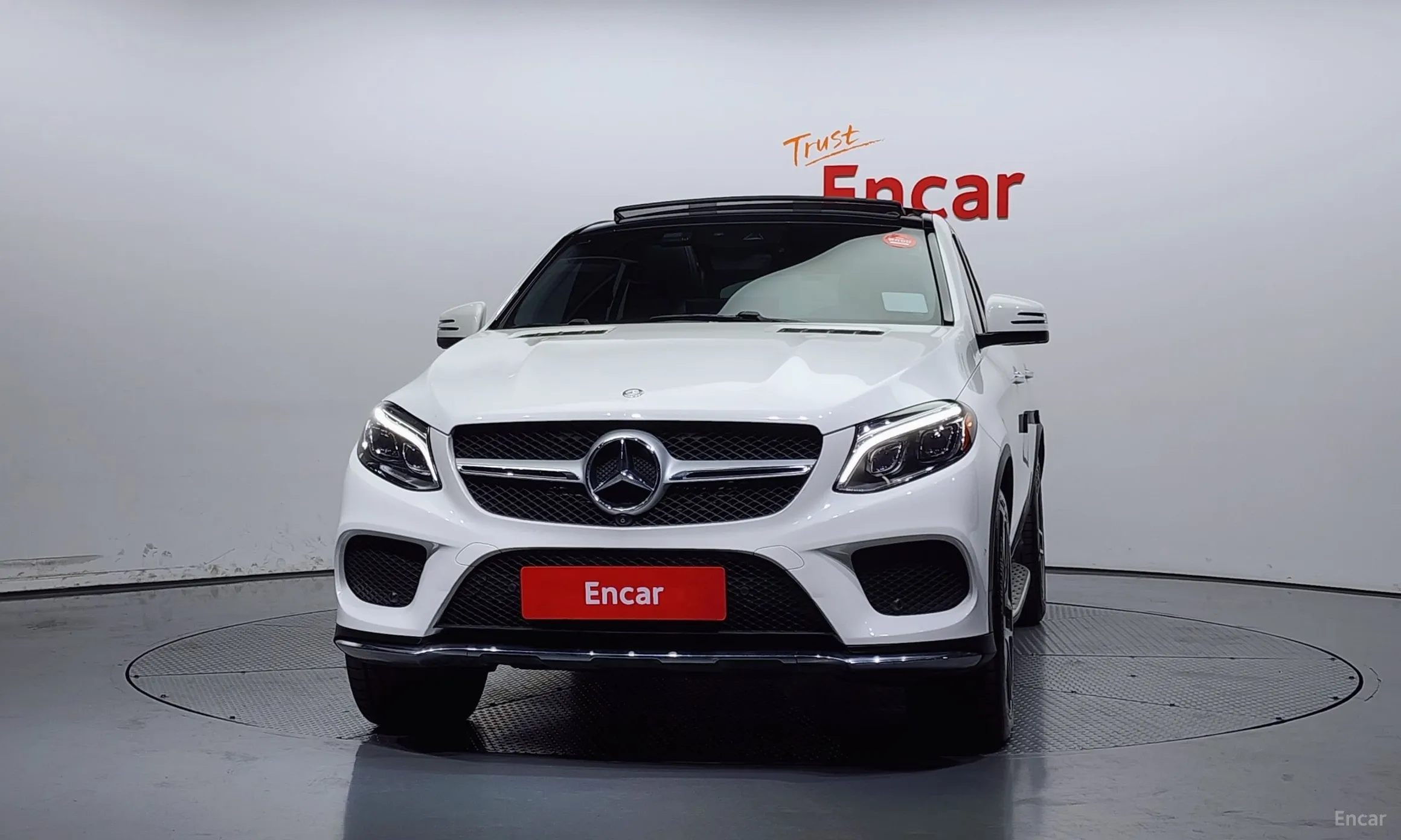Mercedes Benz GLE-Class W166