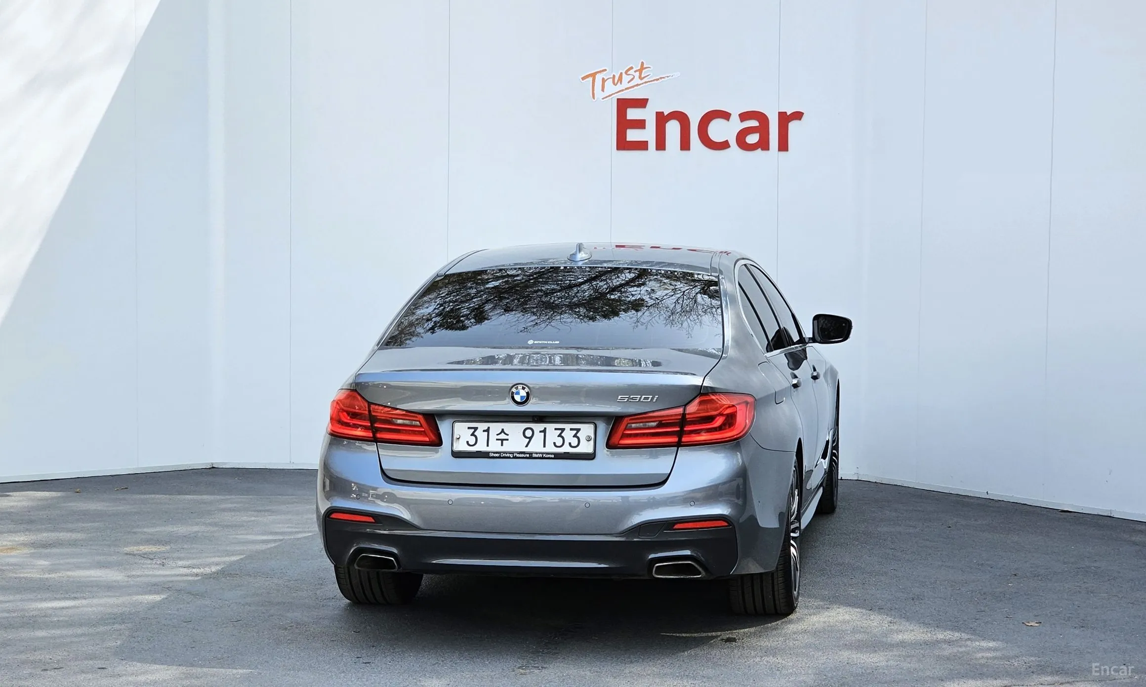 BMW 5 Series (G30) превью 3
