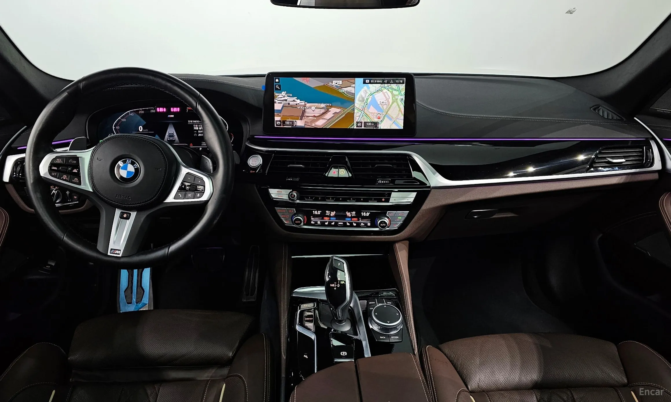 BMW 5 Series (G30) превью 4