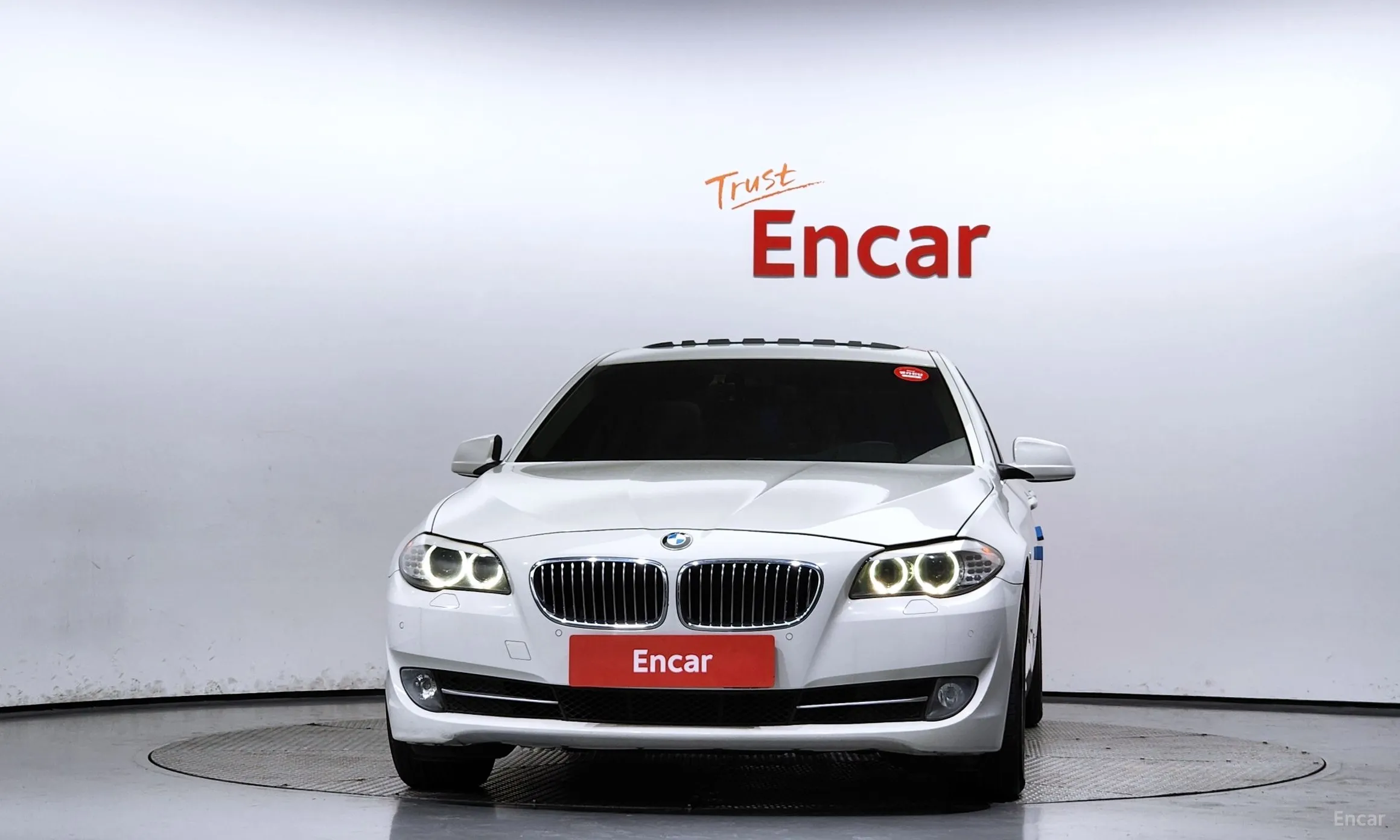 BMW 5 Series (F10) превью 2