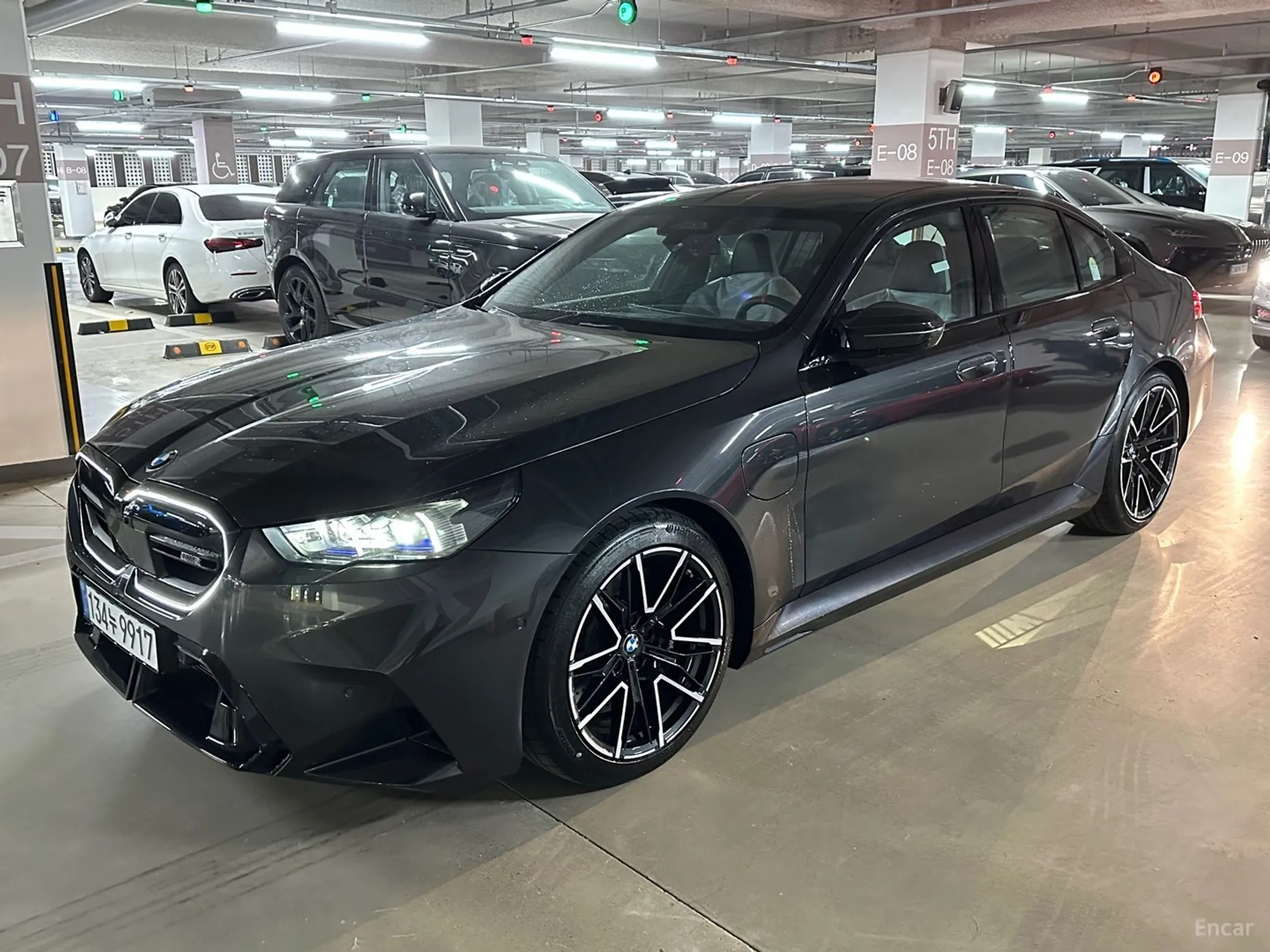 BMW M5 (G90)