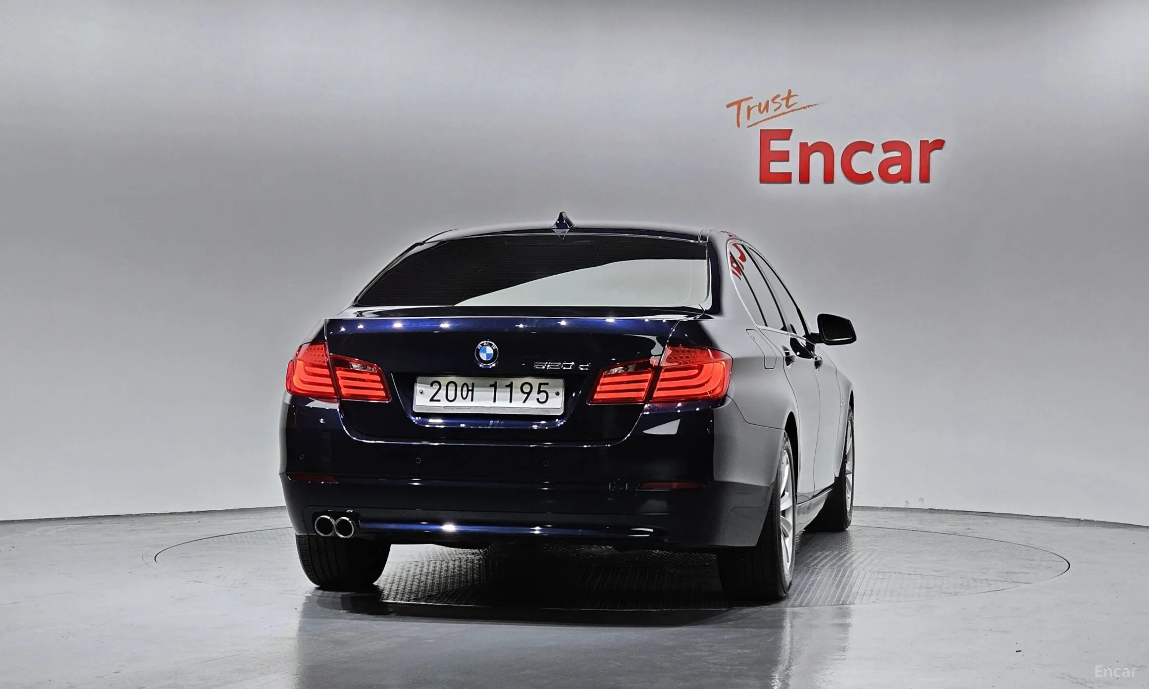 BMW 5 Series (F10) превью 3