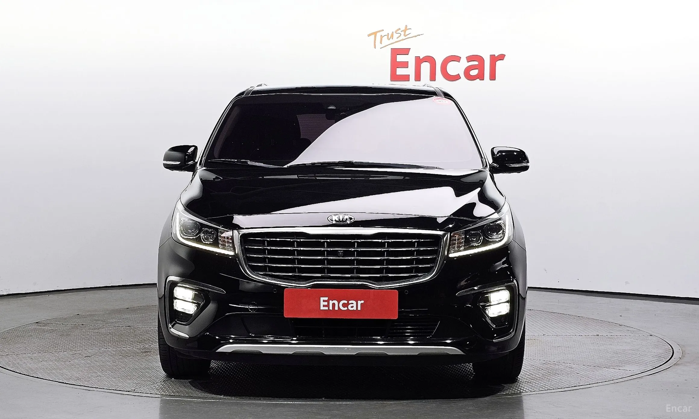 Kia Carnival превью 2