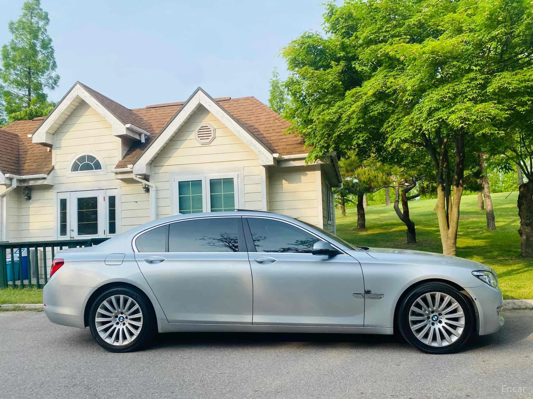 BMW 7 Series (F01) превью 2
