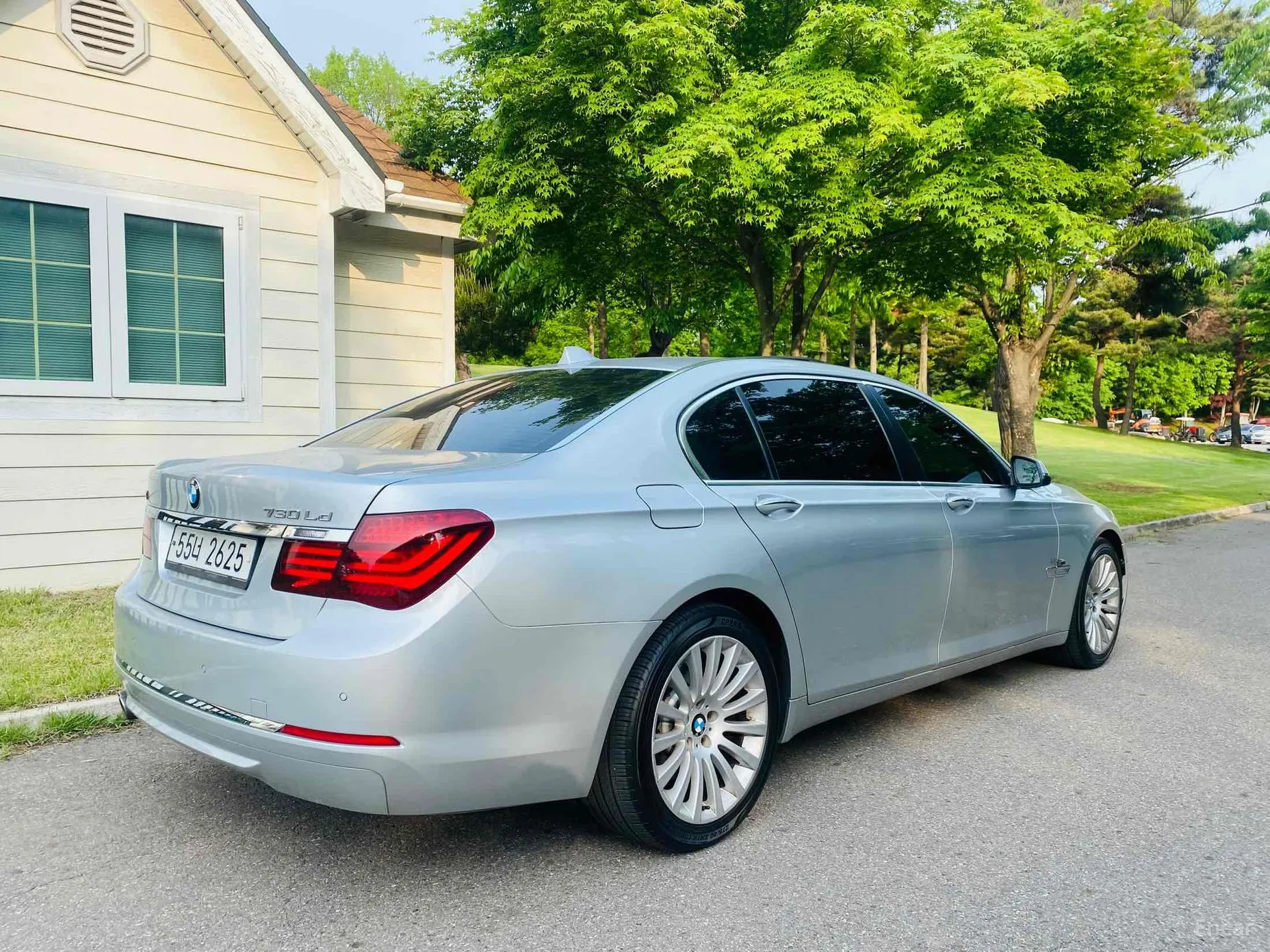 BMW 7 Series (F01) превью 3