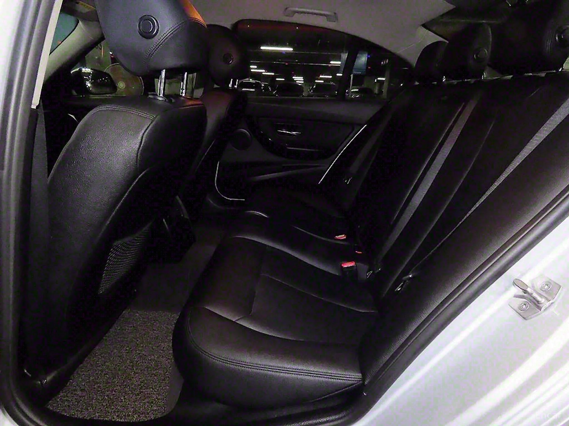 BMW 3 Series (F30) превью 4