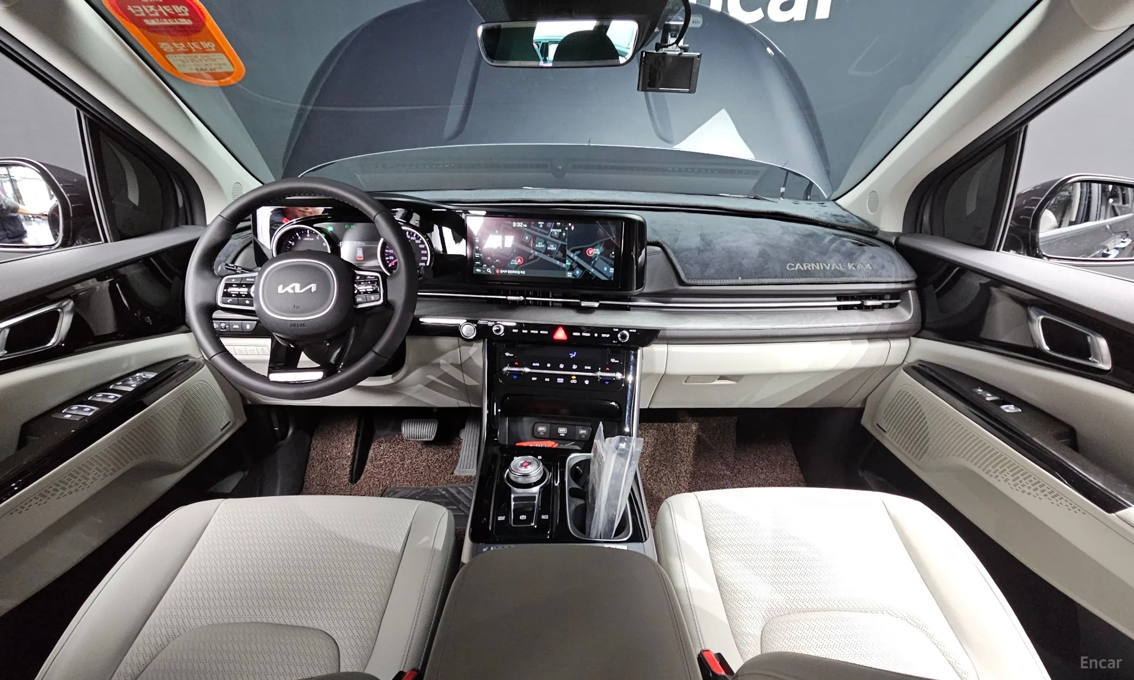 Kia Carnival Gen 4 превью 4