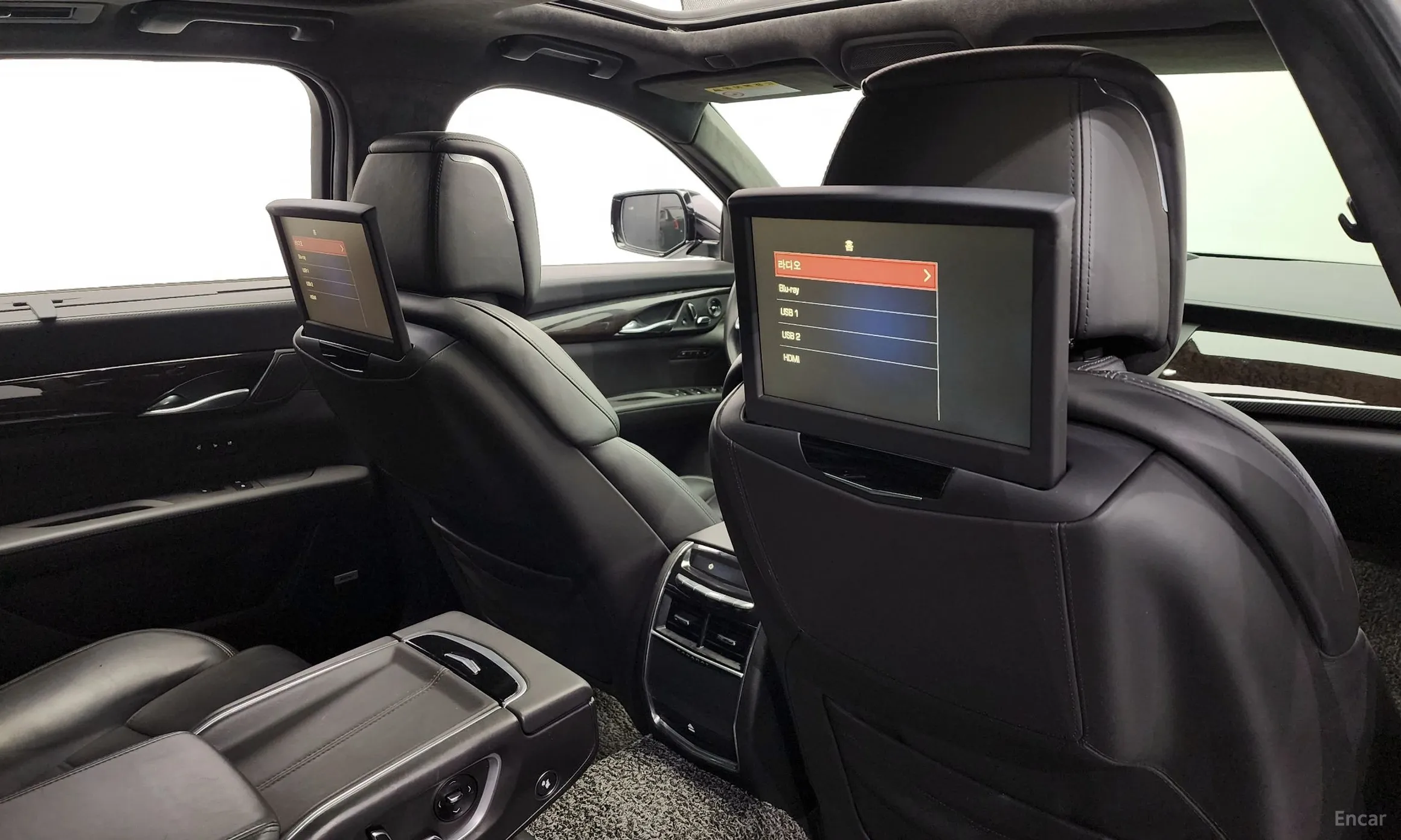 Cadillac CT6 превью 18