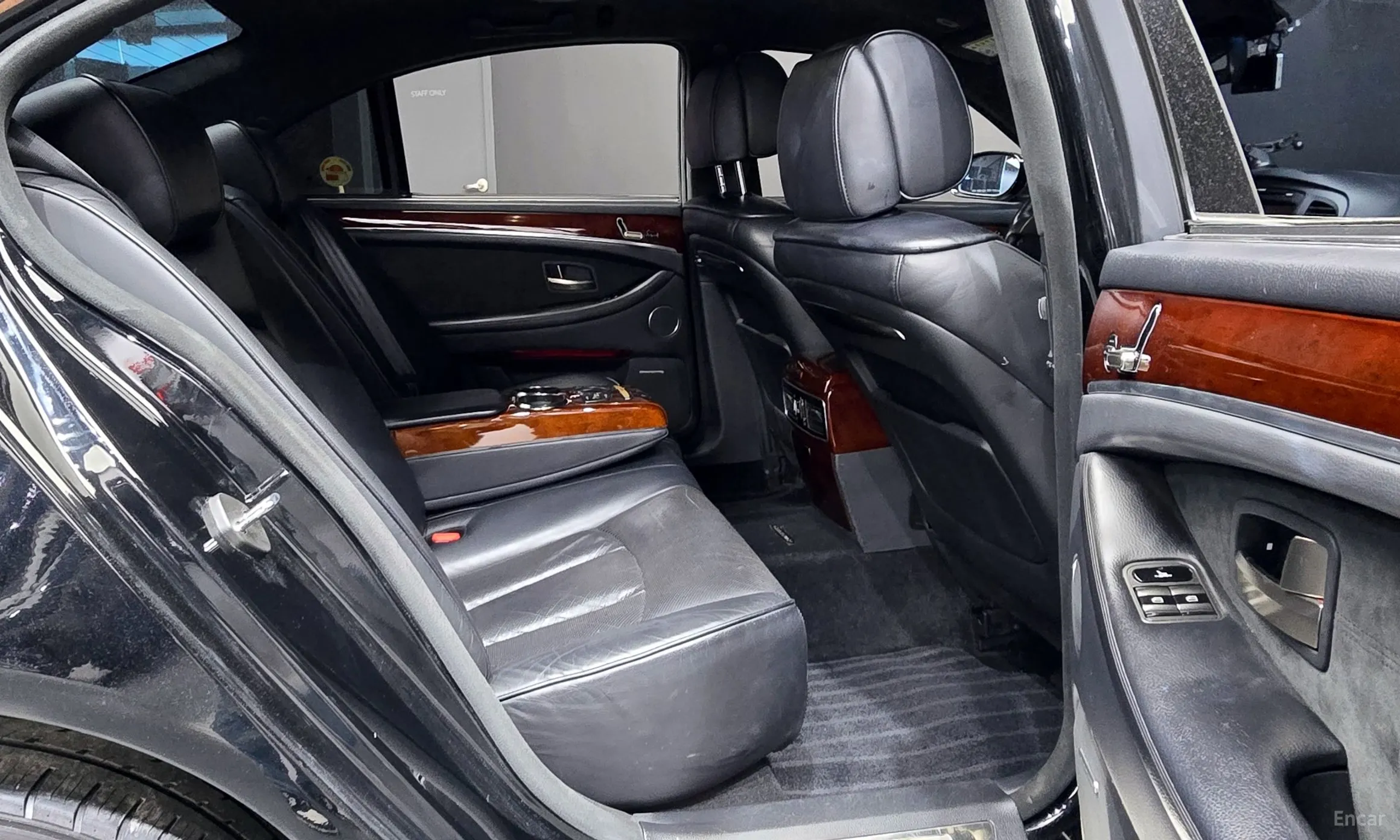 KG Mobility (SsangYong) Chairman W превью 11