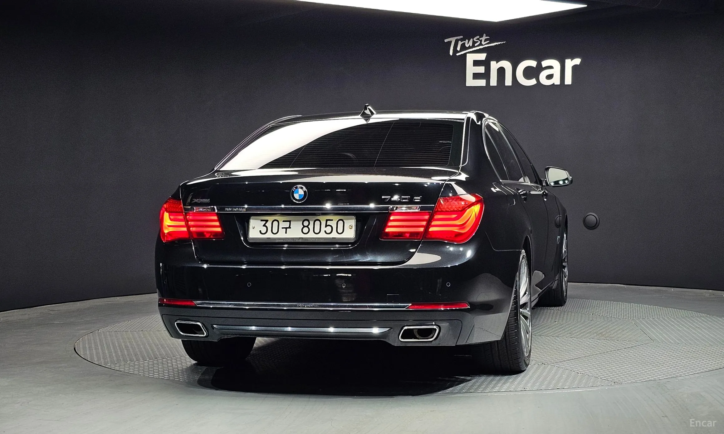 BMW 7 Series (F01) превью 3