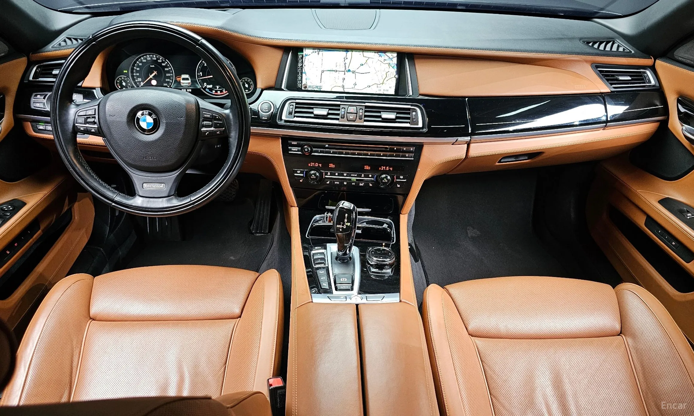BMW 7 Series (F01) превью 4