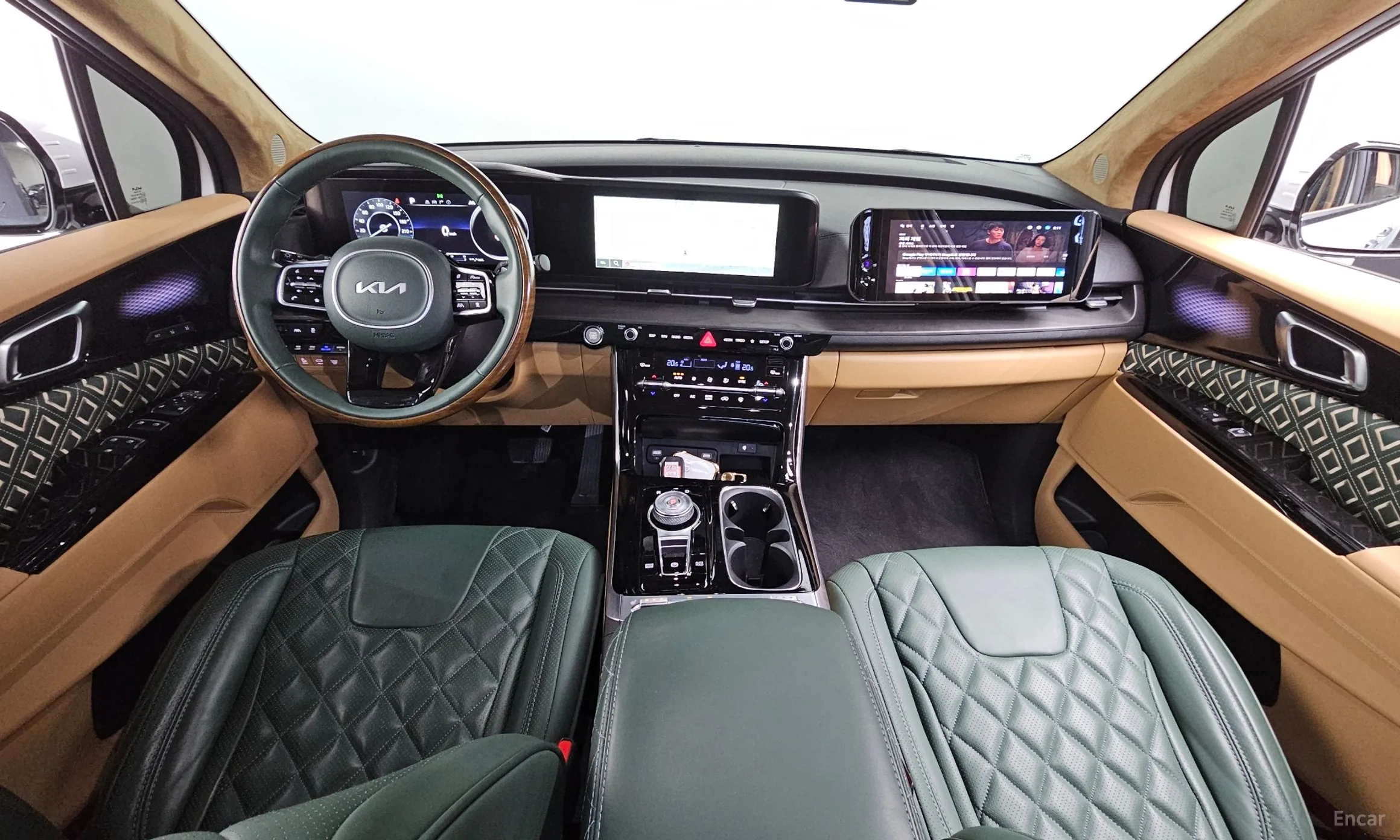 Kia Carnival Gen 4 превью 4