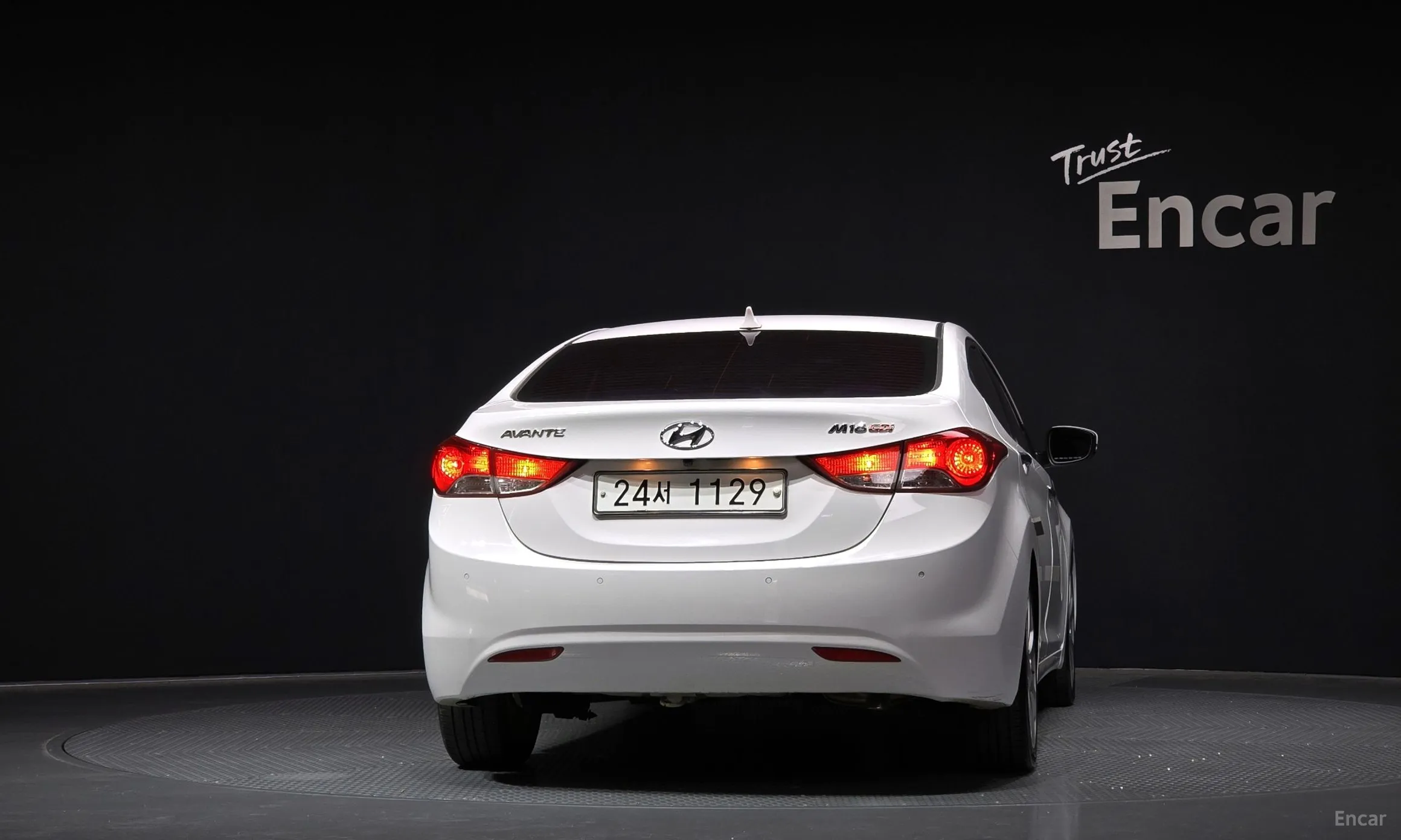Hyundai Avante MD превью 3