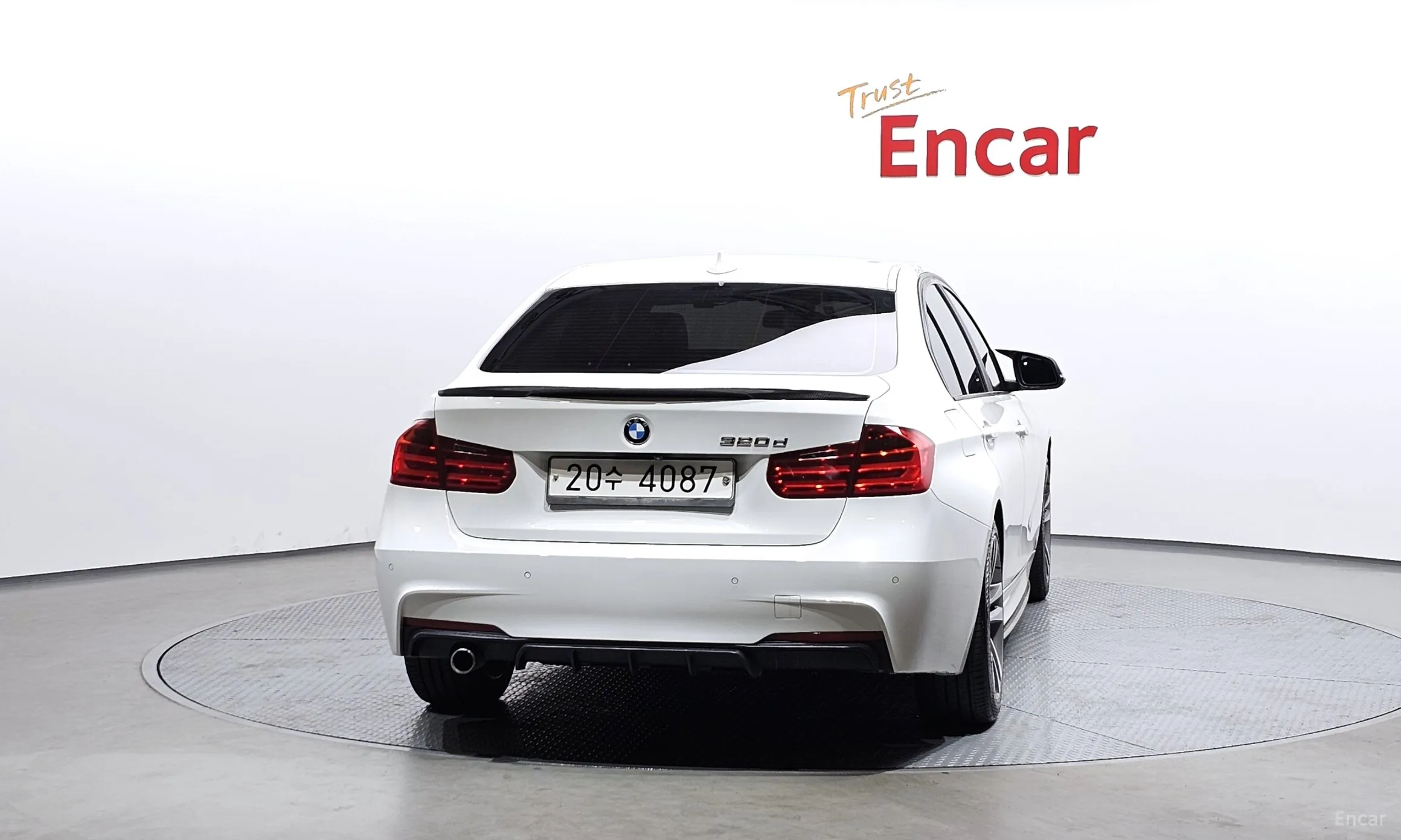 BMW 3 Series (F30) превью 3