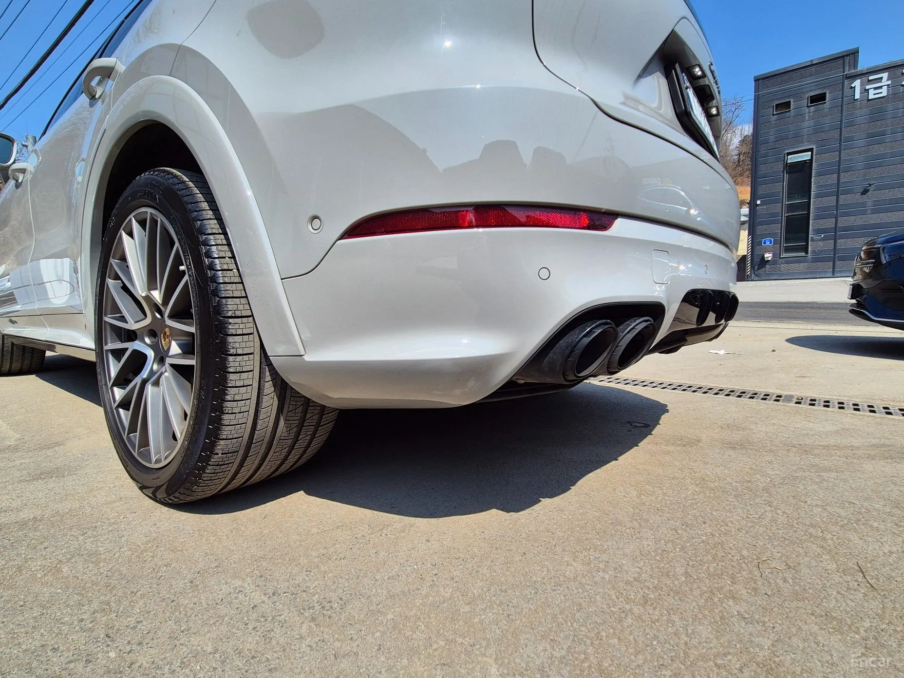 Porsche Cayenne (PO536) превью 4