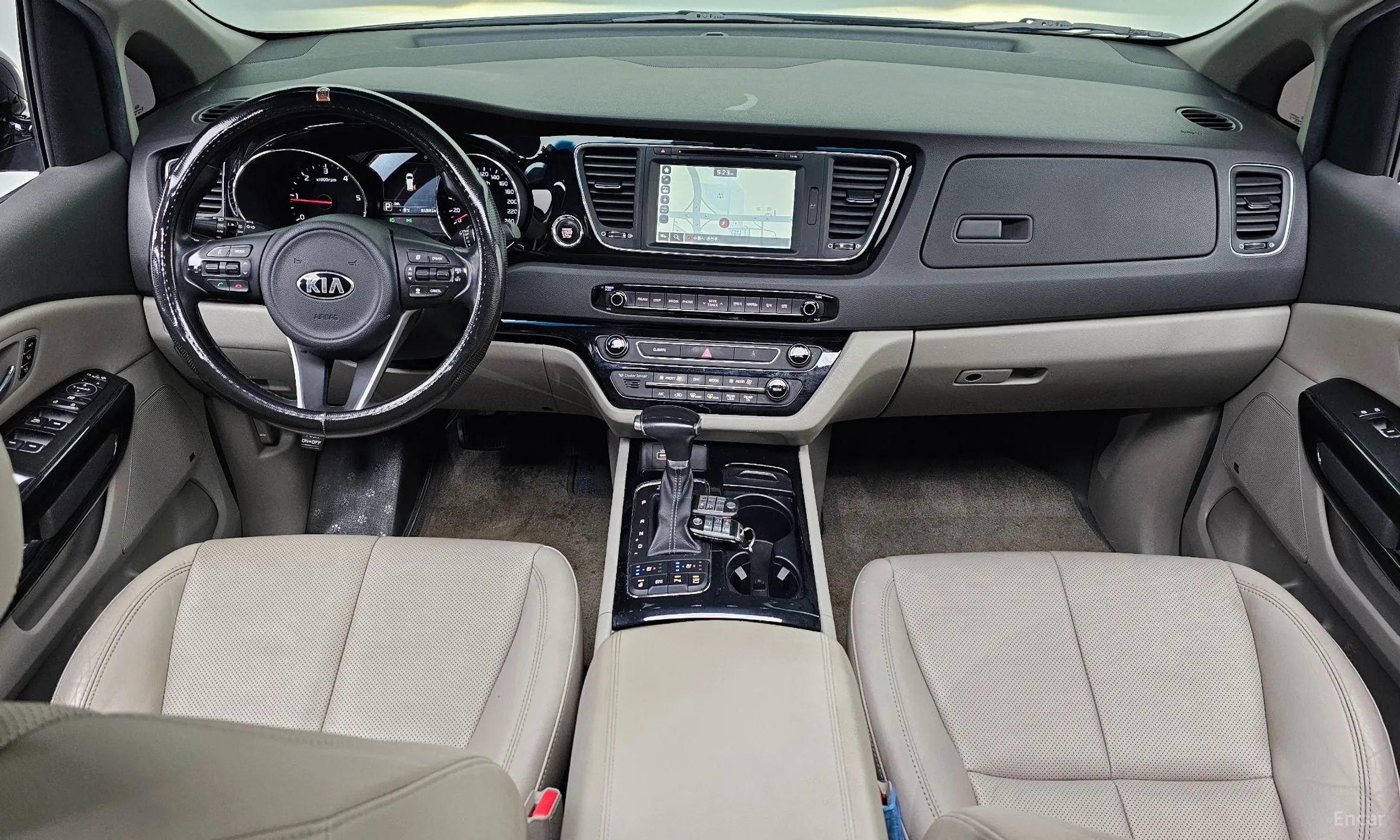 Kia Carnival превью 4