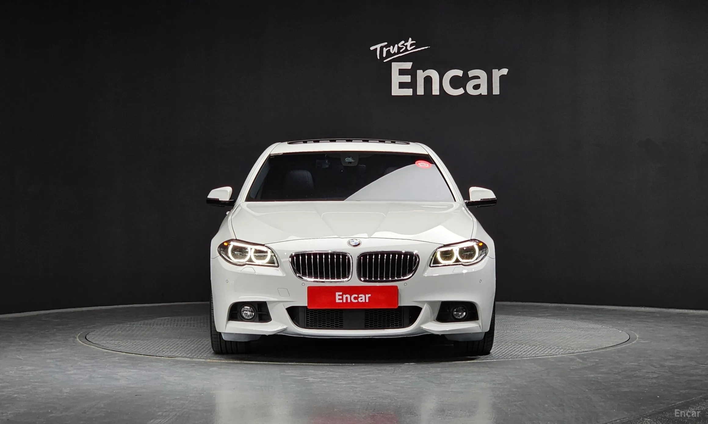 BMW 5 Series (F10) превью 2