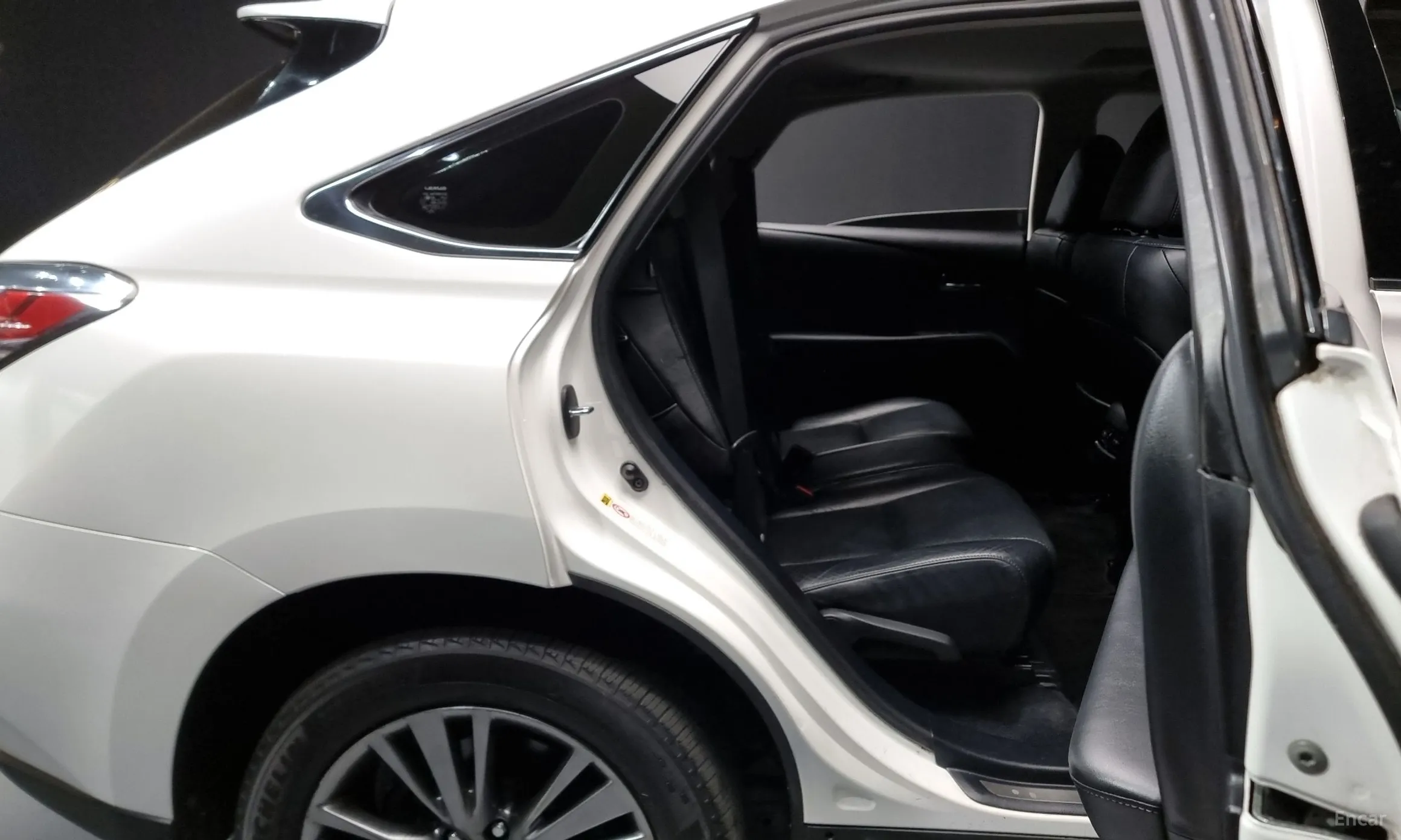Lexus RX350 превью 12