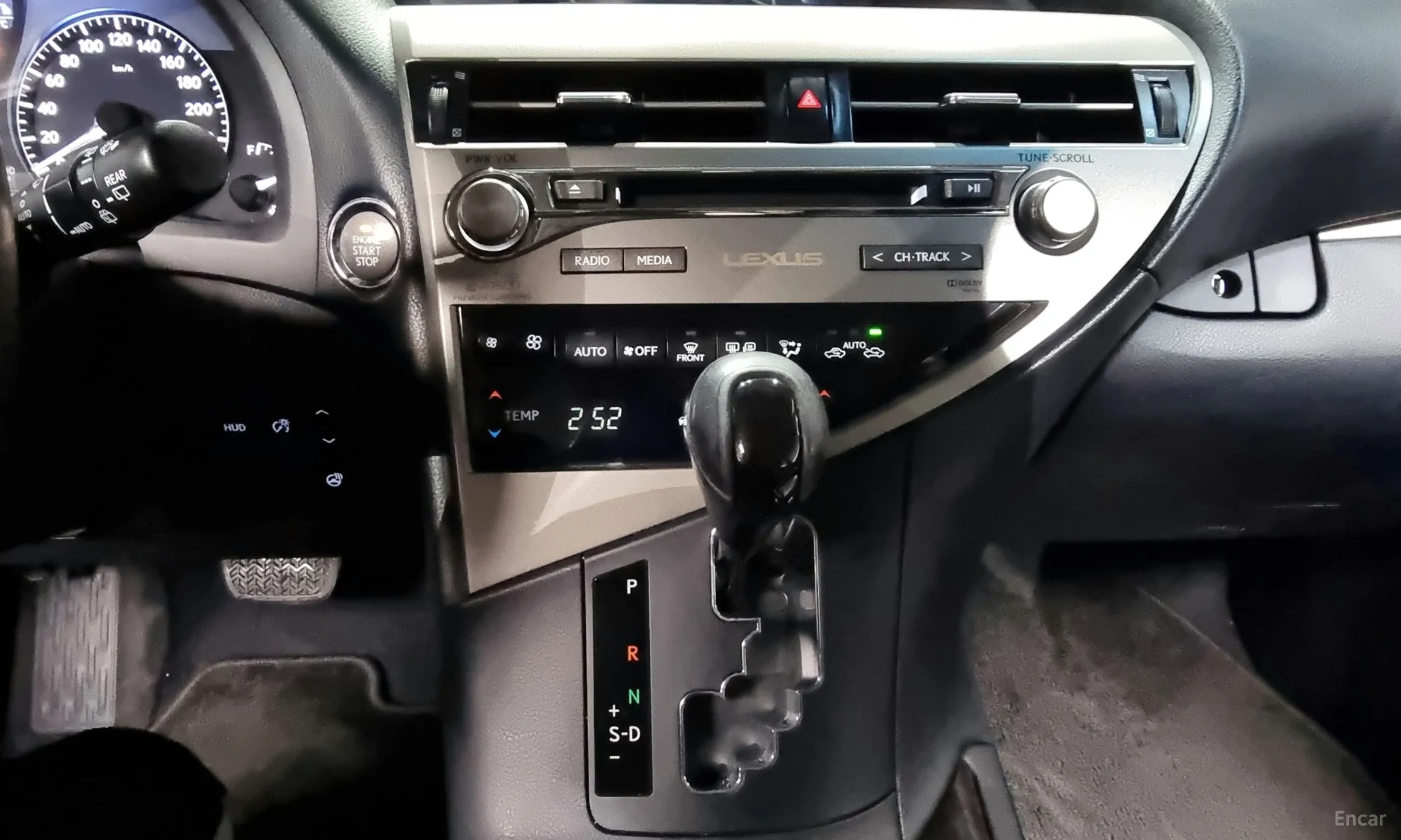 Lexus RX350 превью 9