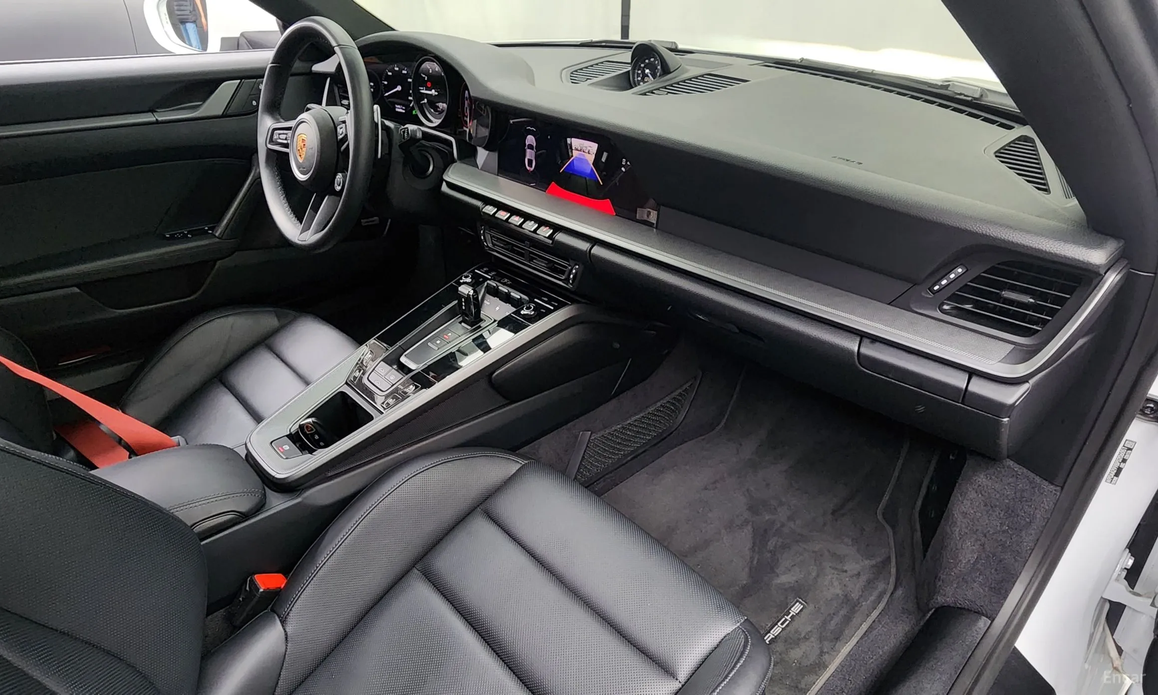 Porsche 911 (992) превью 4