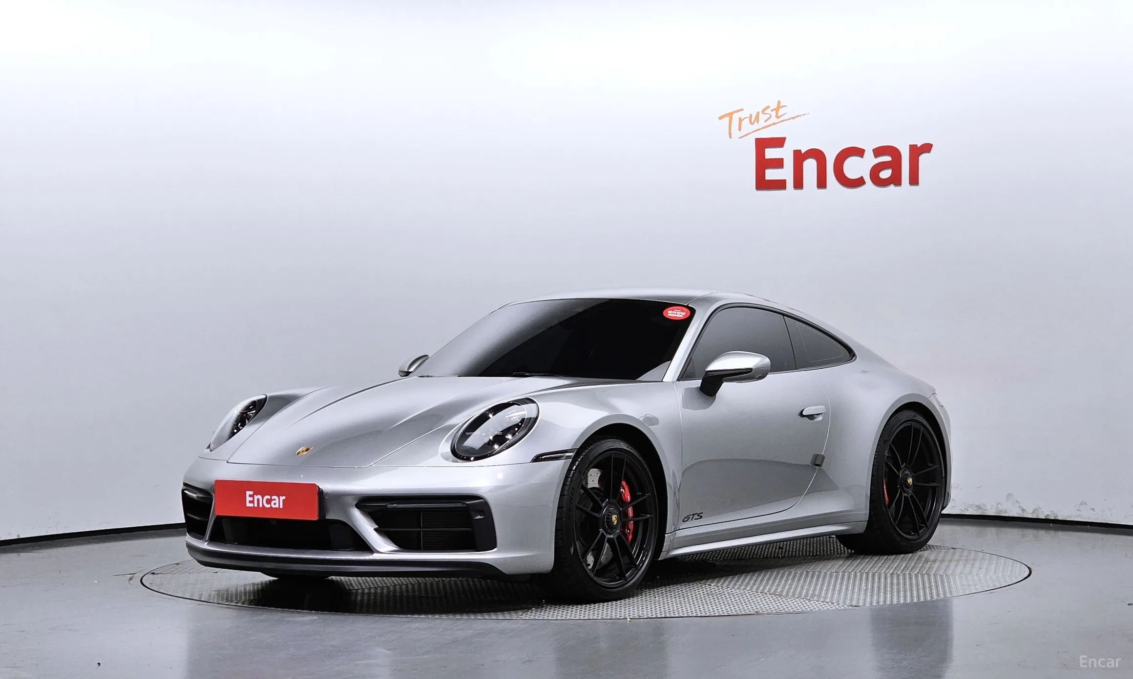 911 (992)
