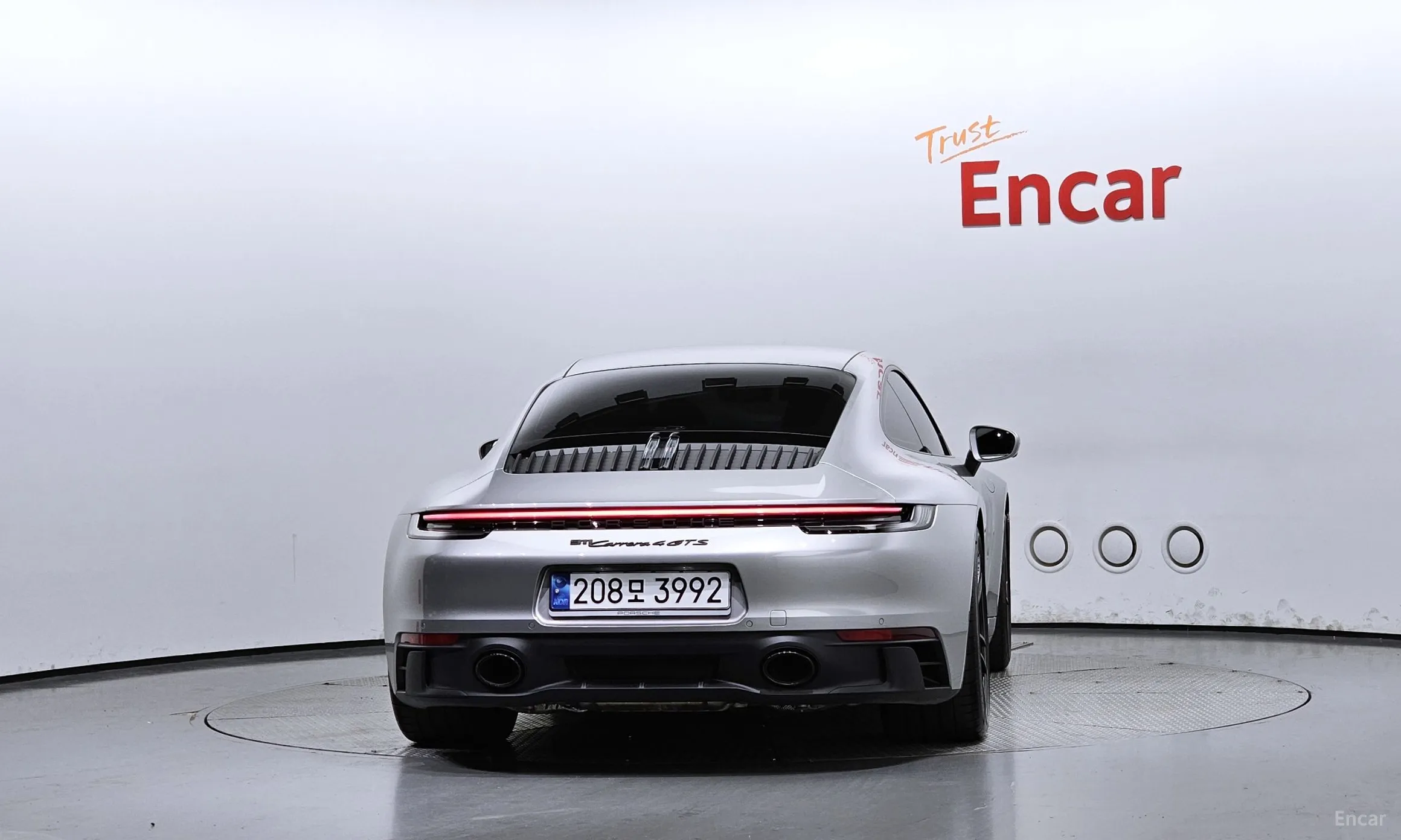 Porsche 911 (992) превью 3