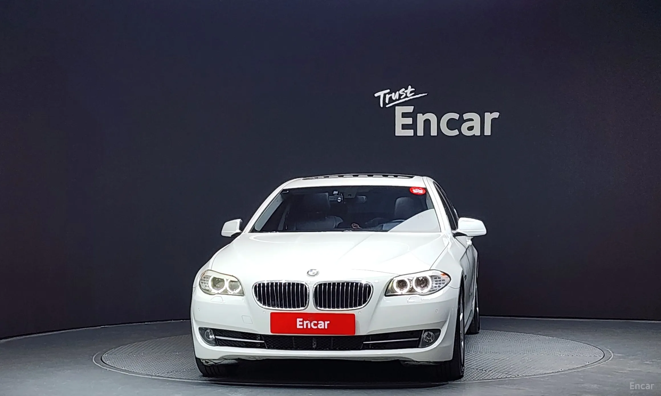 BMW 5 Series (F10) превью 2