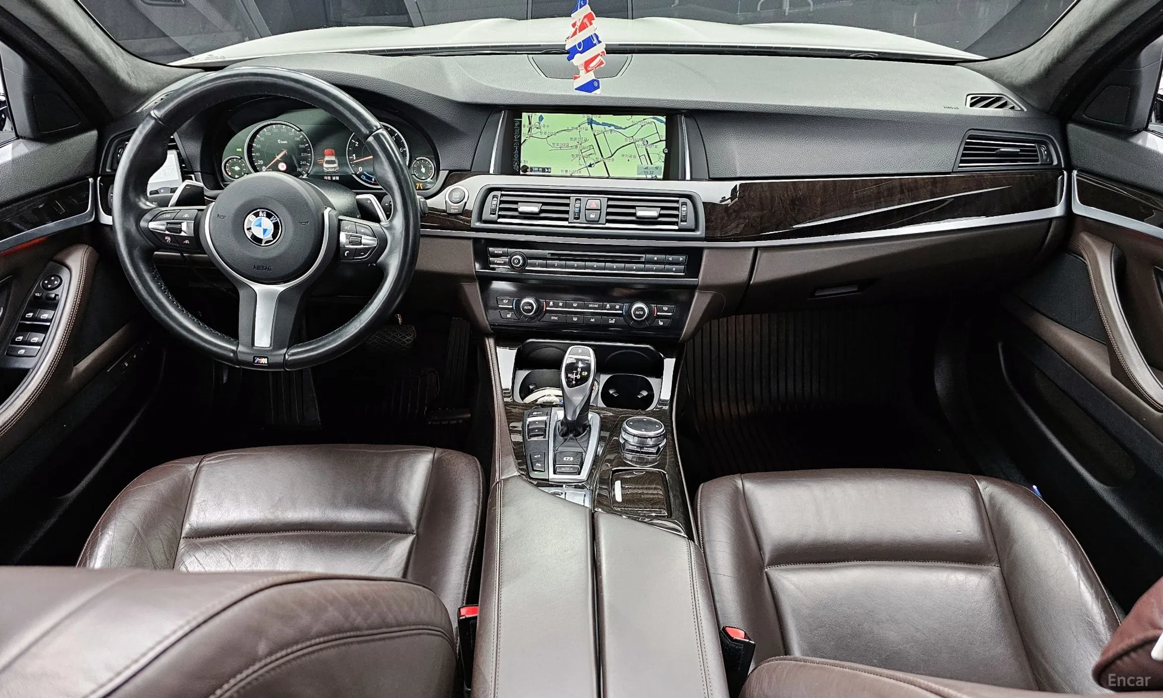 BMW 5 Series (F10) превью 4