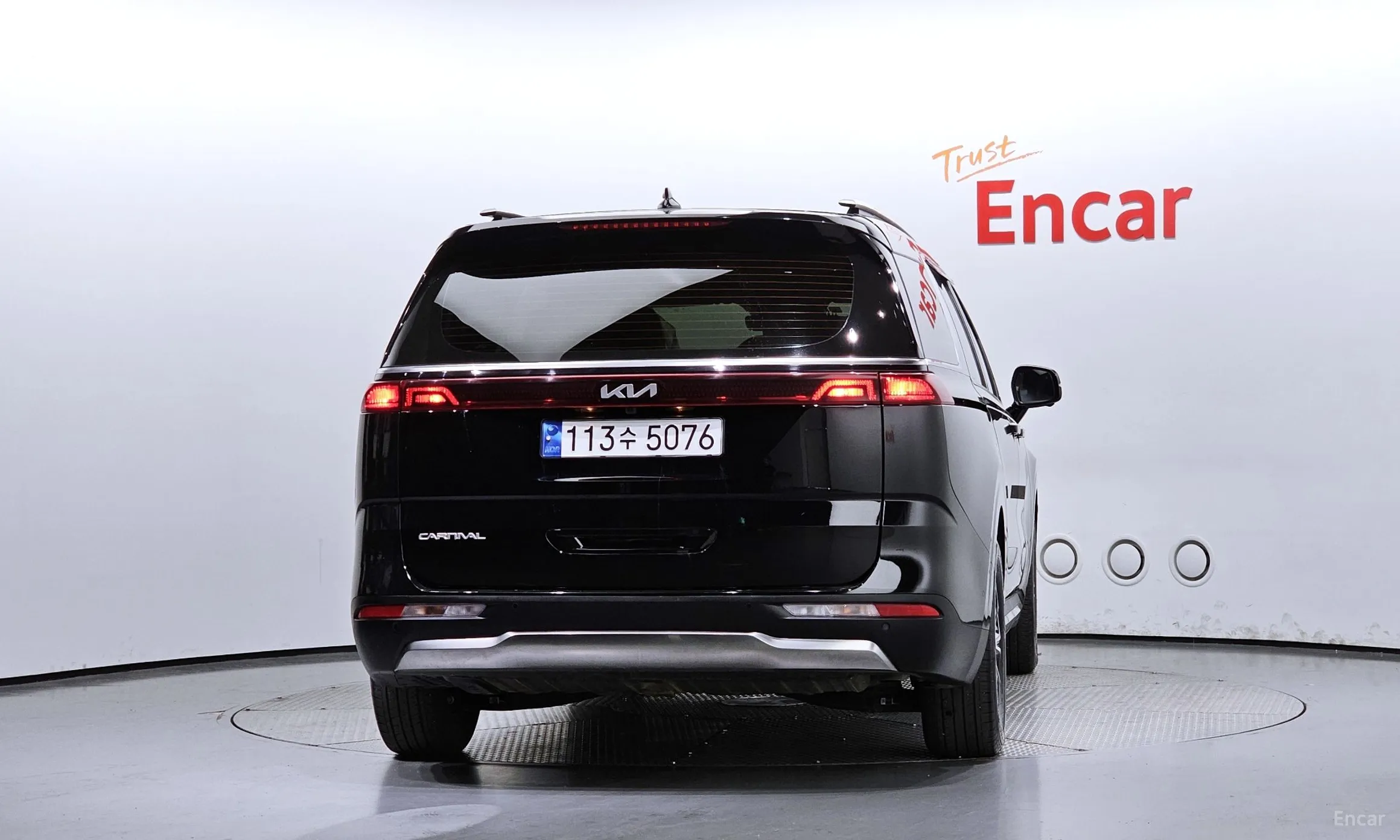 Kia Carnival Gen 4 превью 3