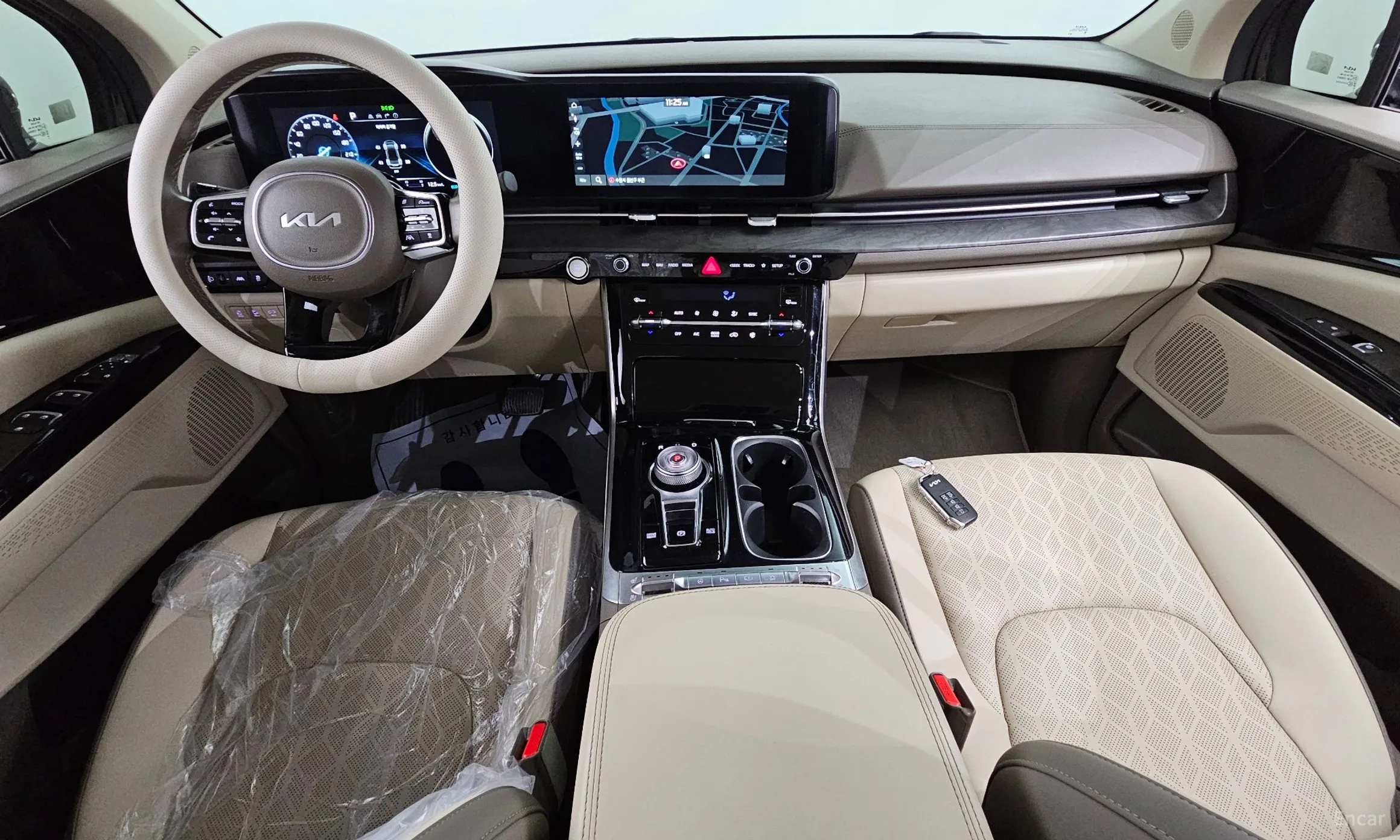 Kia Carnival Gen 4 превью 4