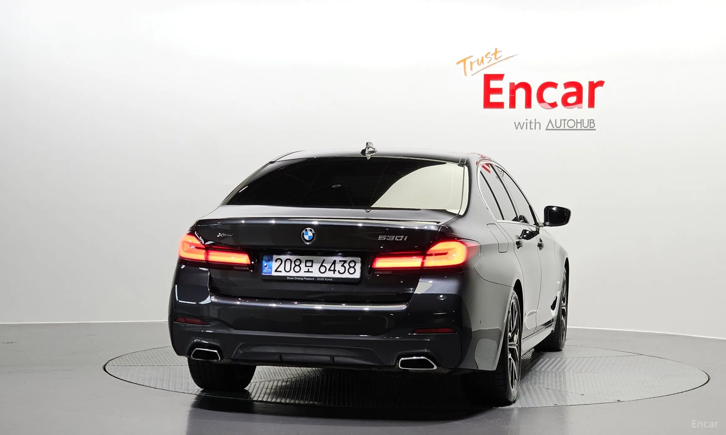 BMW 5 Series (G30) превью 3
