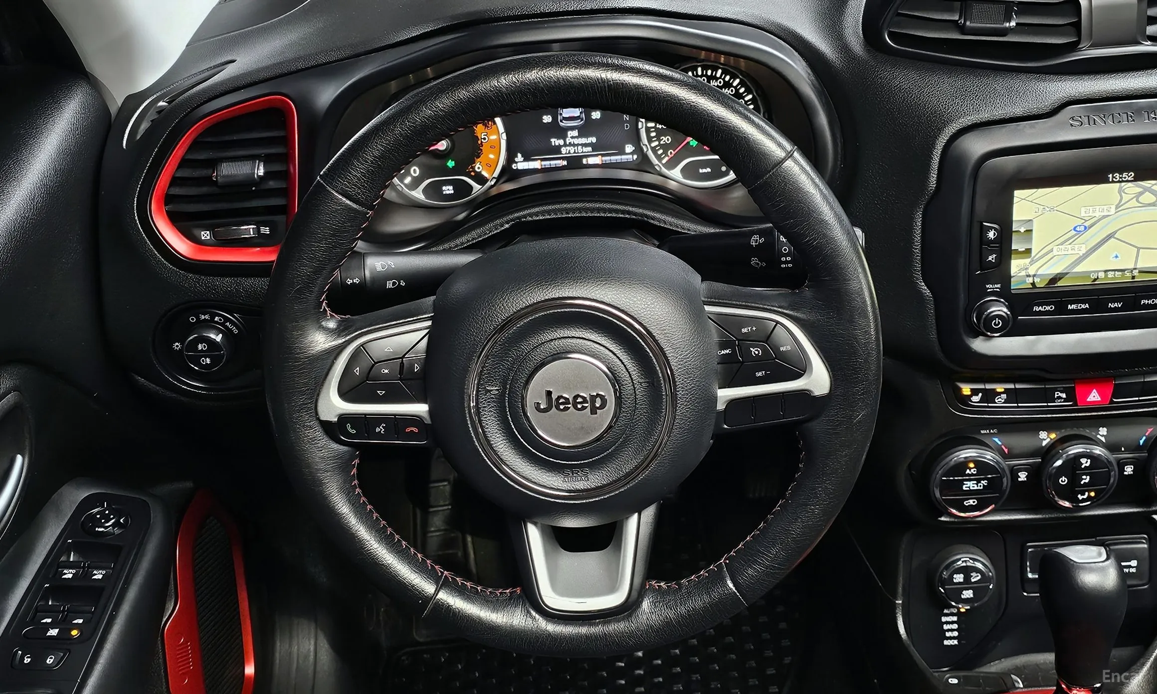 Jeep Renegade превью 14