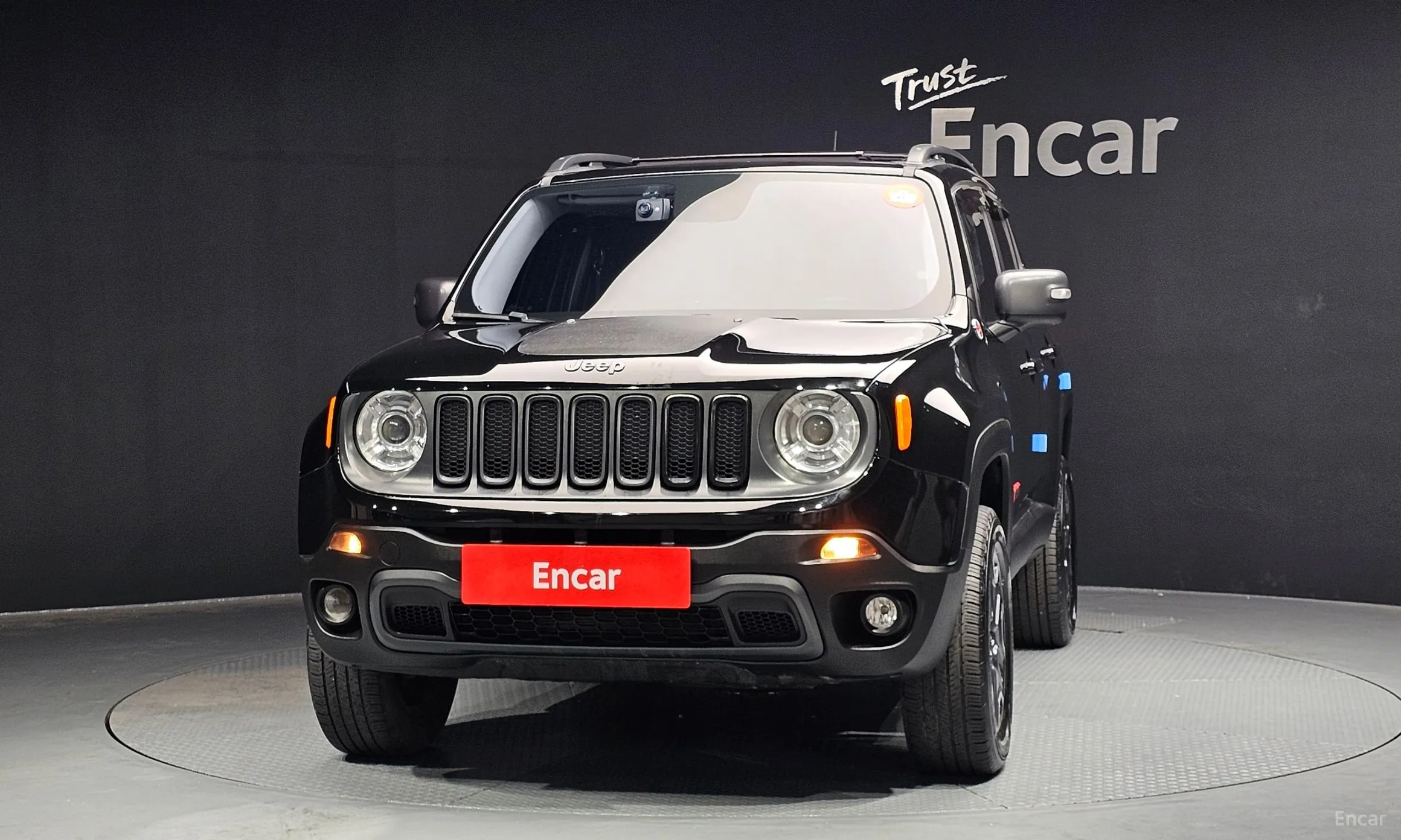 Jeep Renegade превью 3
