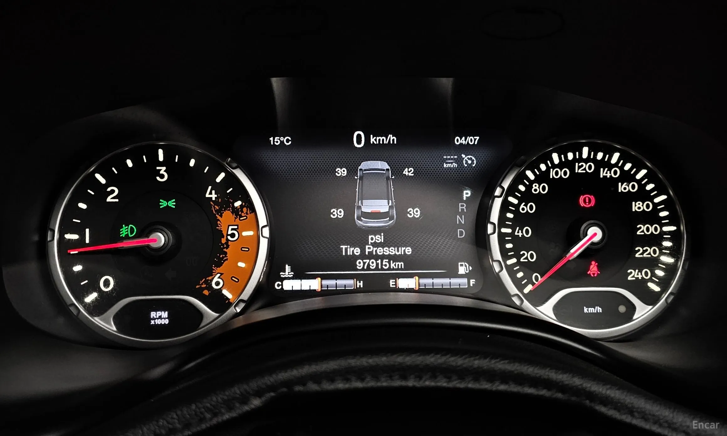 Jeep Renegade превью 8