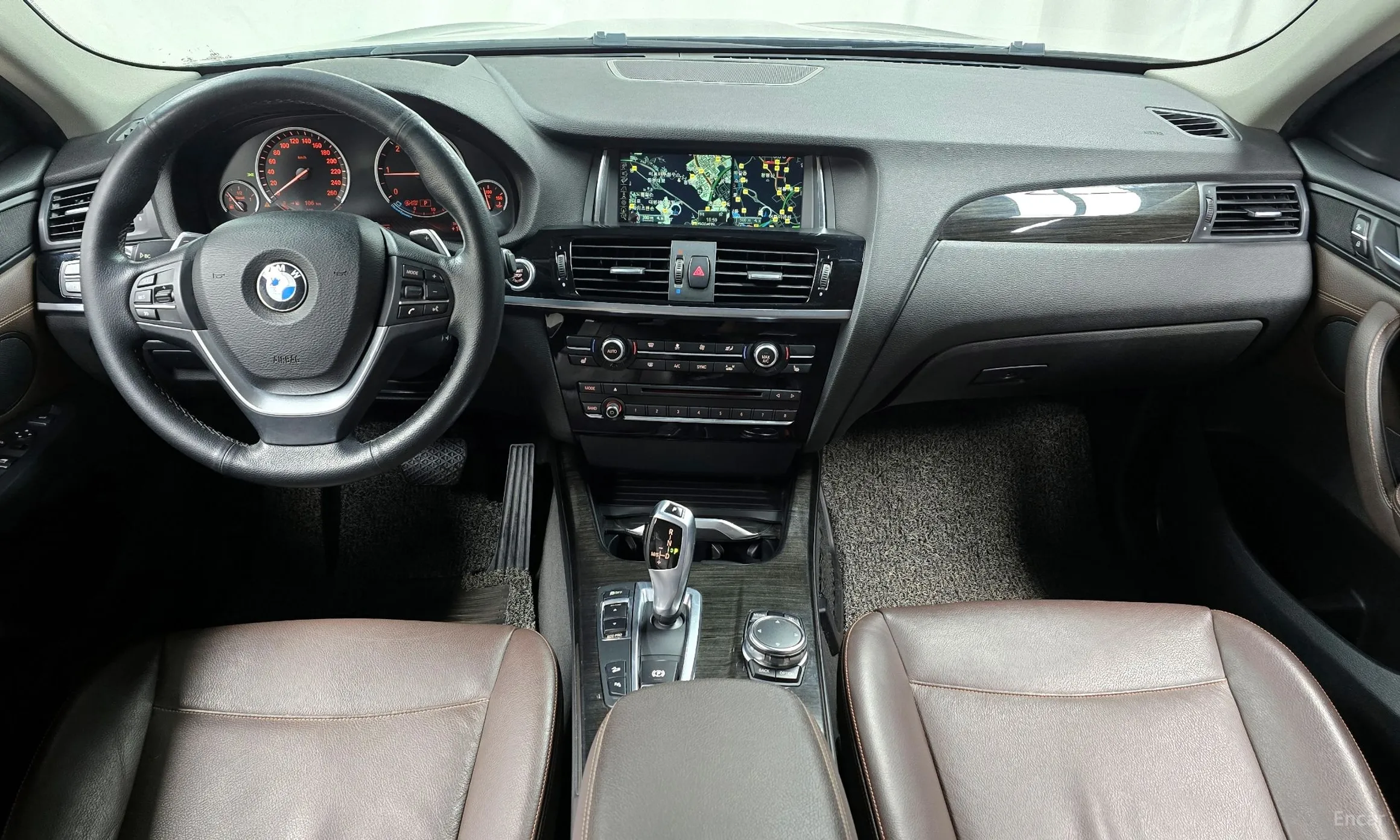 BMW X4 (F26) превью 4