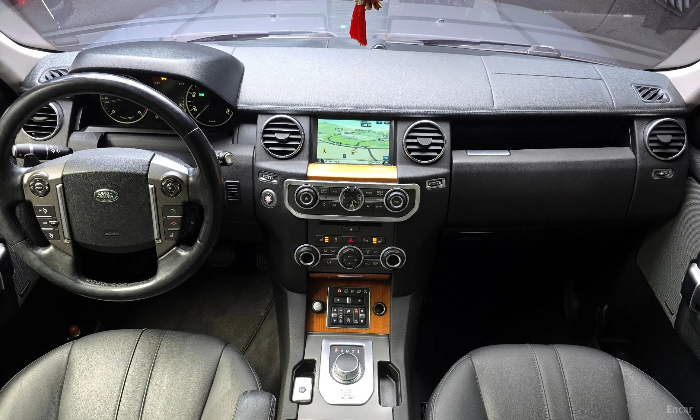 Land Rover Discovery 4 превью 4