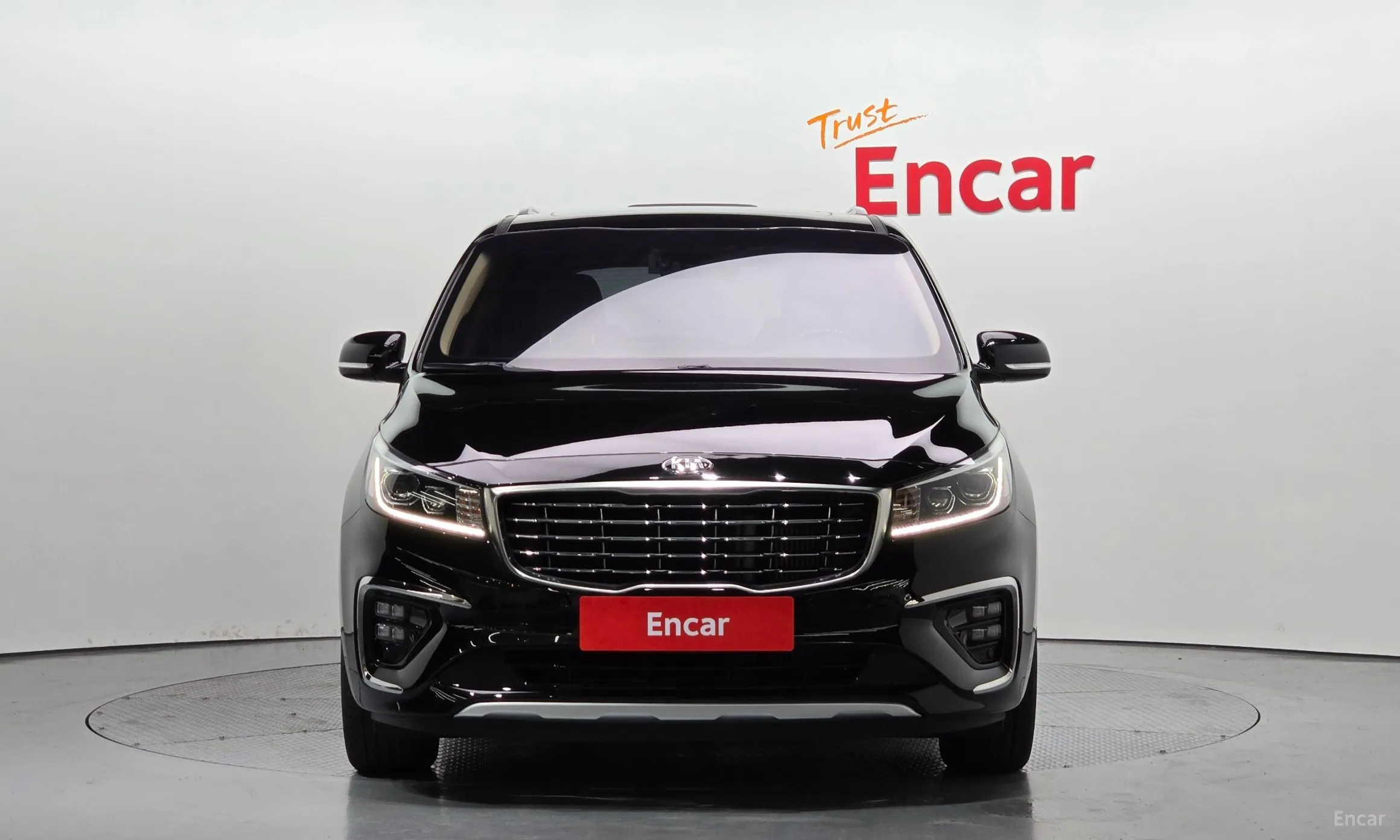 Kia Carnival превью 2