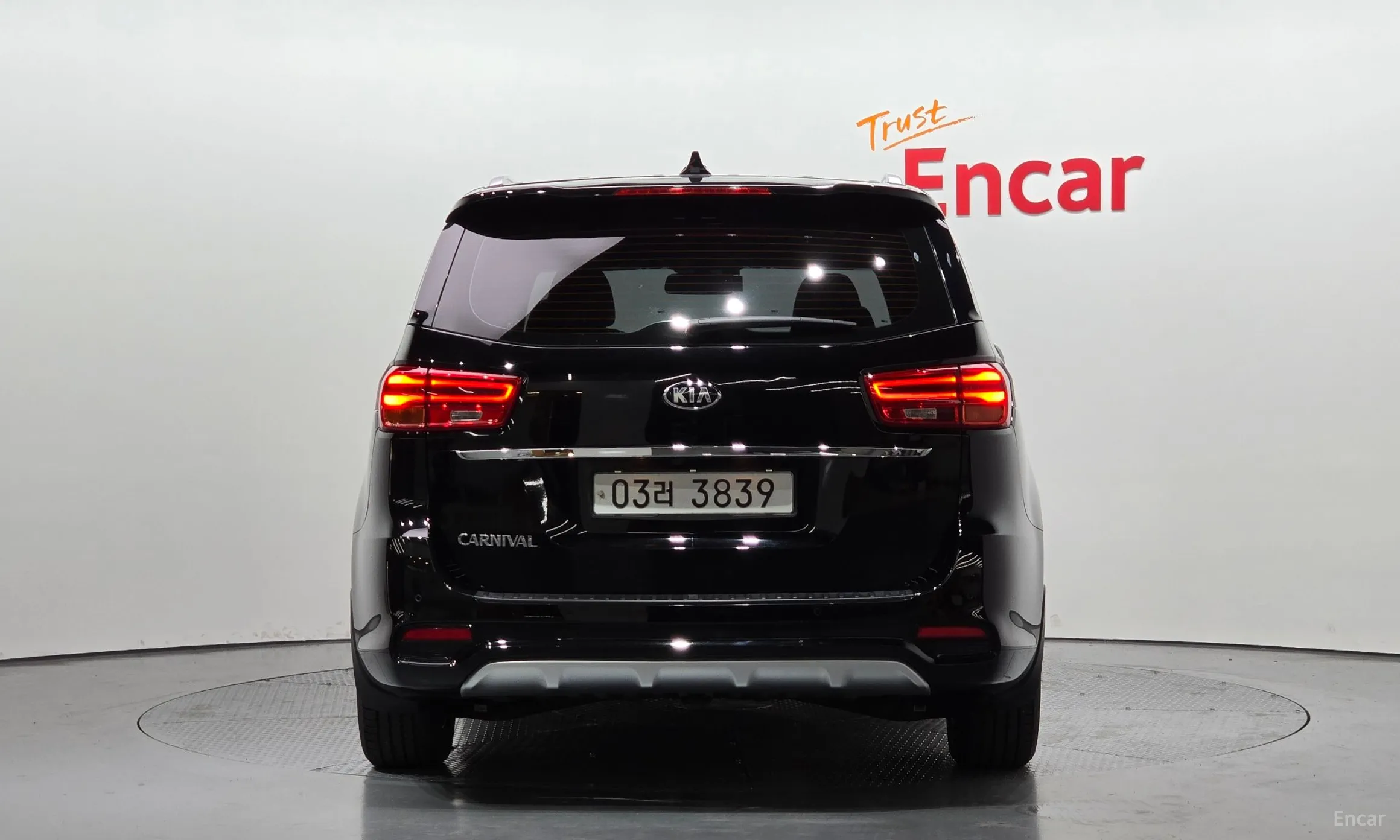 Kia Carnival превью 3