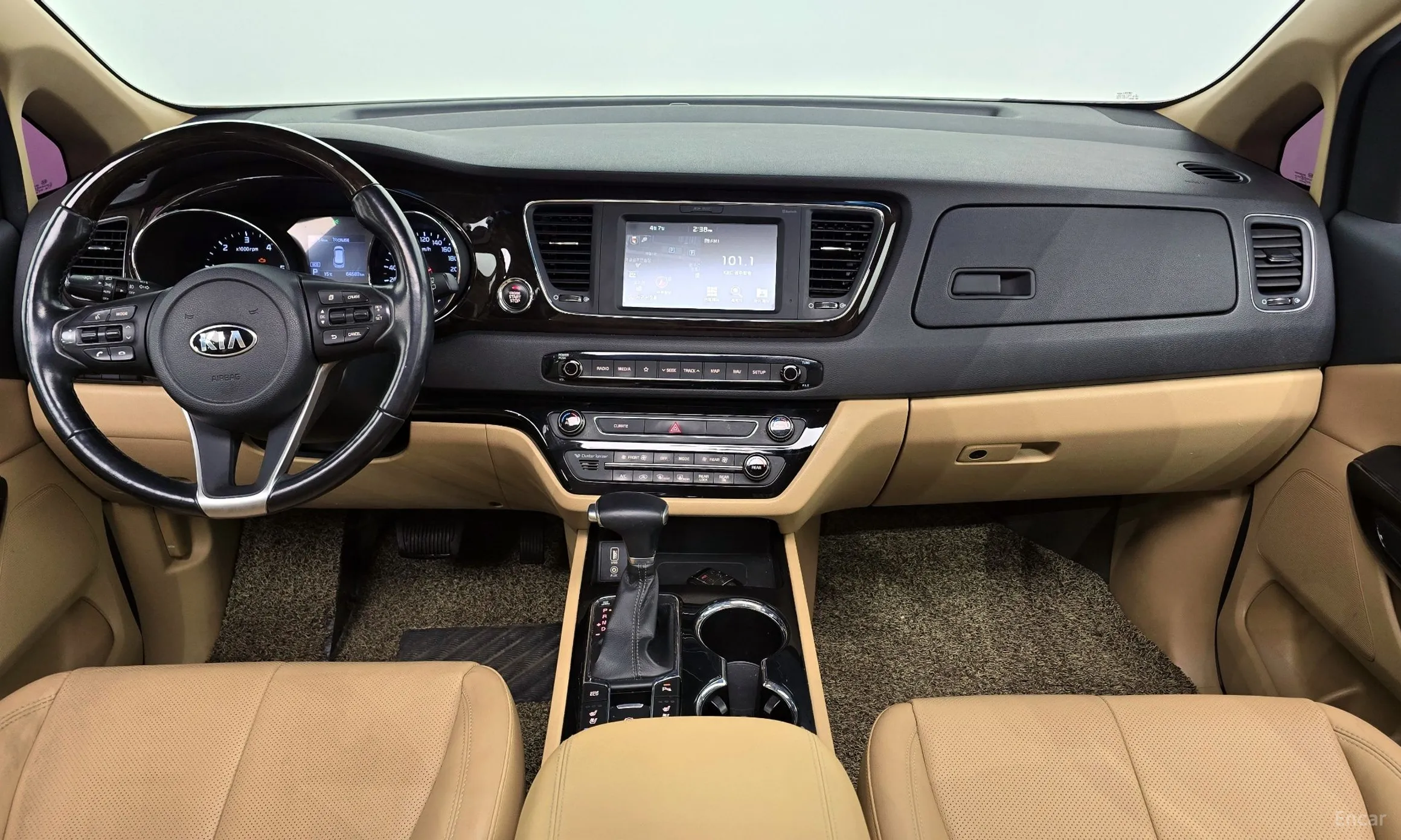 Kia Carnival превью 4