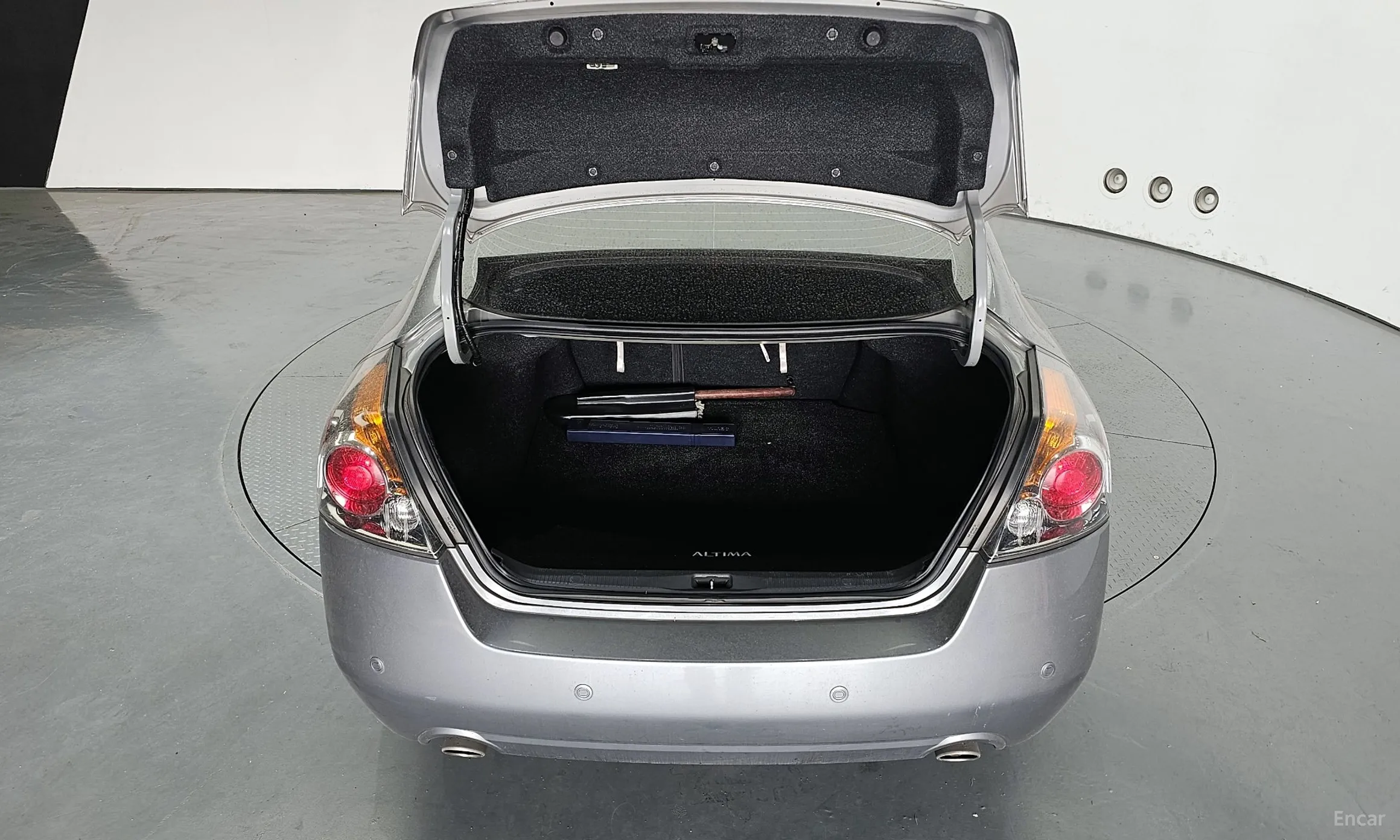 Nissan Altima превью 20