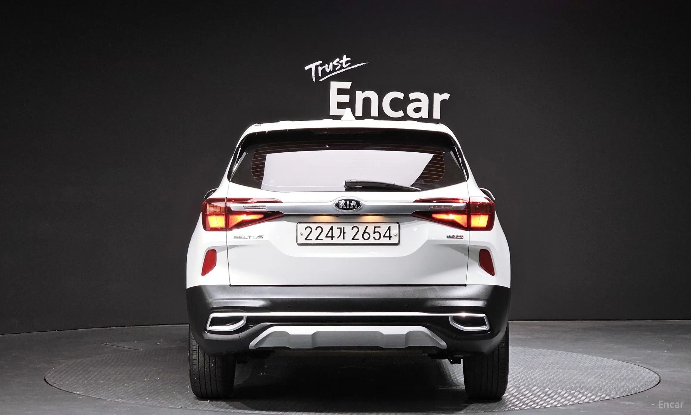 Kia Seltos превью 3