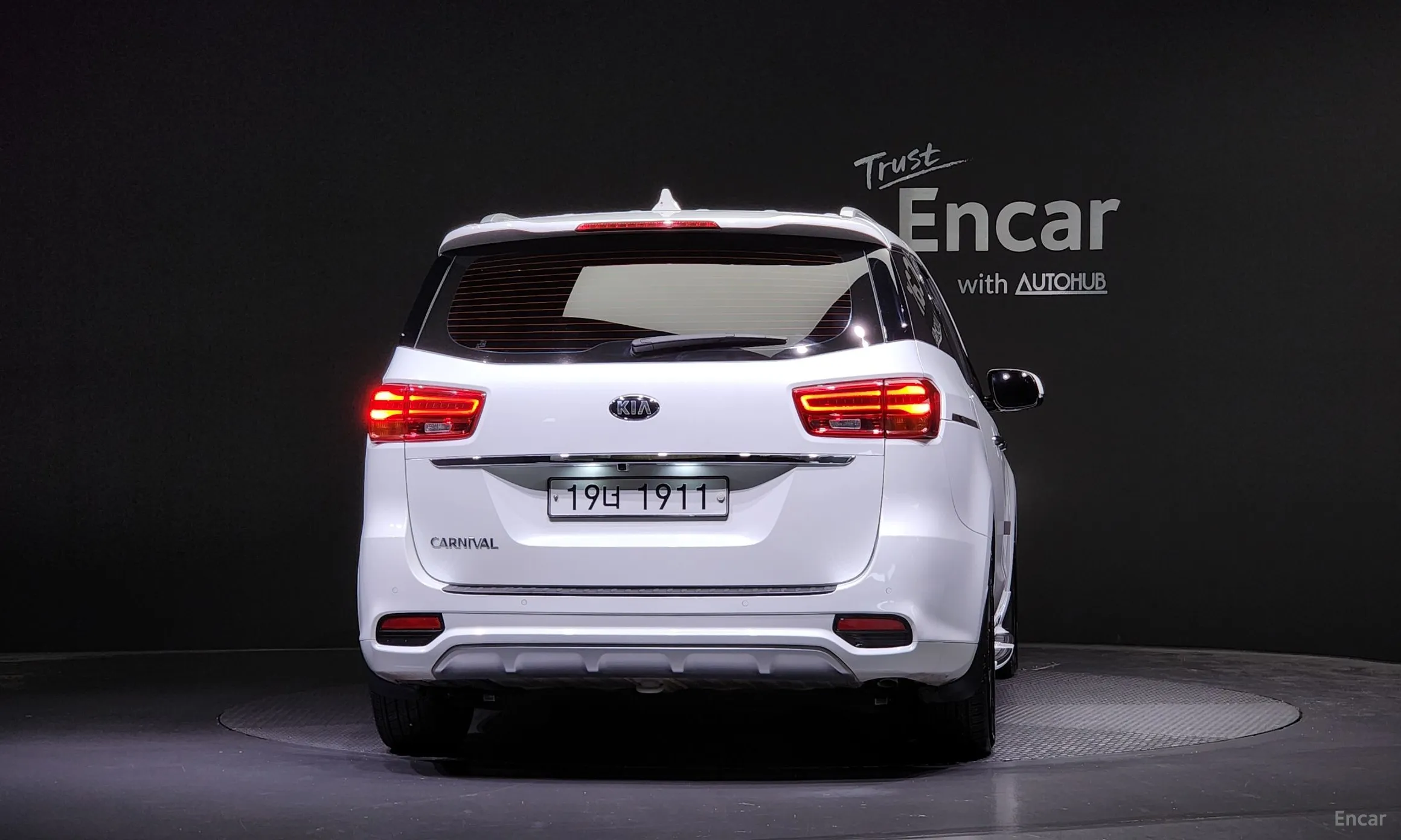 Kia Carnival превью 3