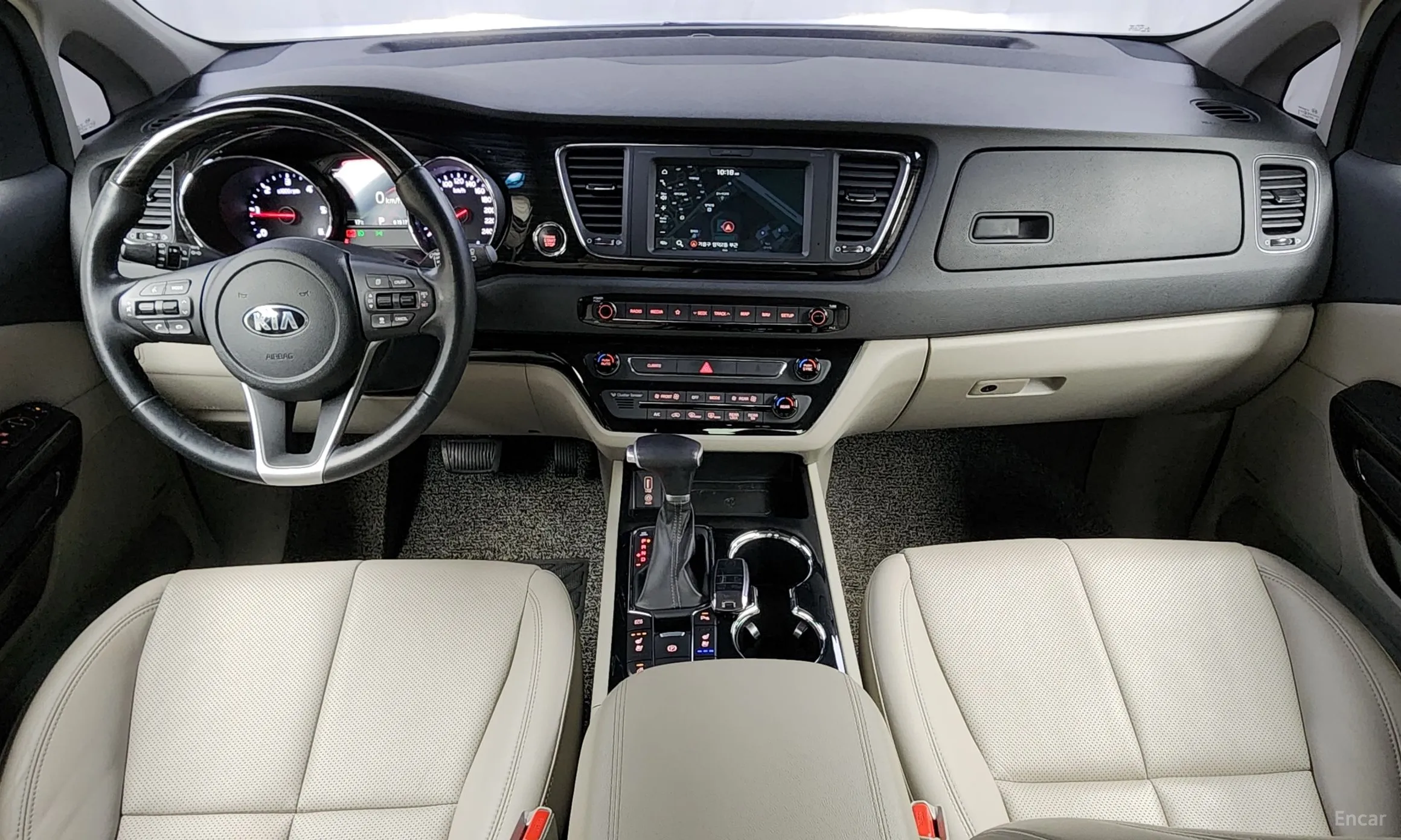 Kia Carnival превью 4